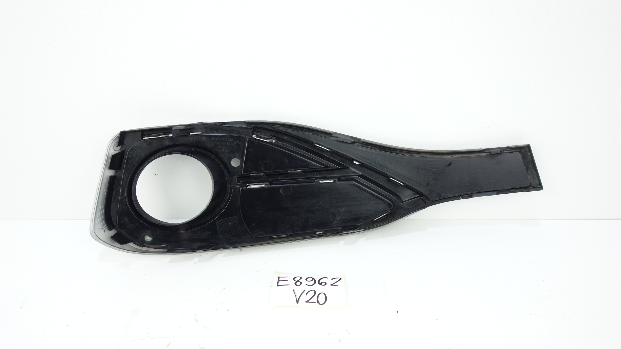 BMW 4 F32 2013- grille grid of a bumper left front 7309629