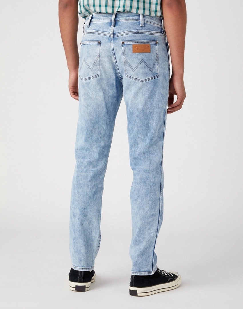 Úzké džíny Wrangler Larston Dusky Cloud W18SYJZ53 112331151 36/32