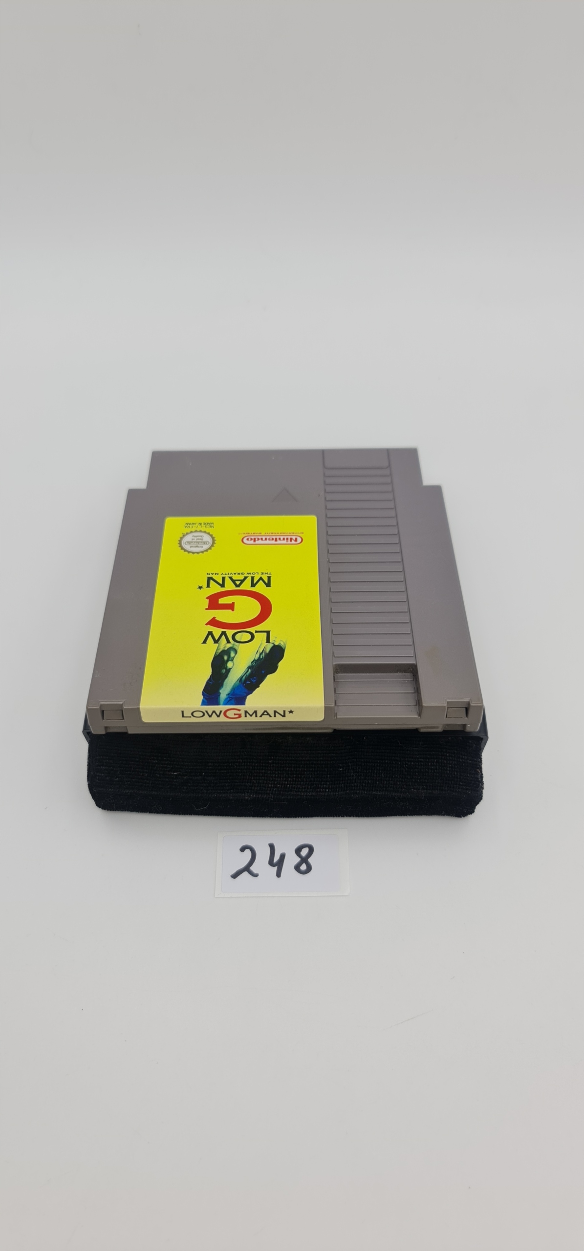 NINTENDO NES LOW G MAN Platforma Nintendo NES