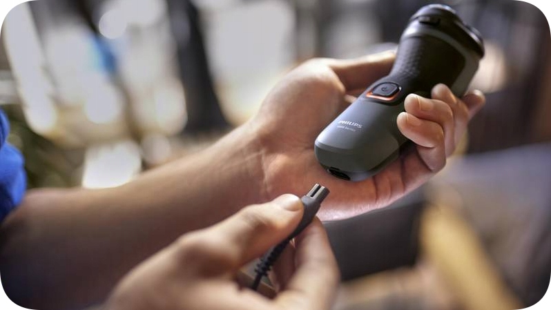 ELEKTRYCZNA GOLARKA PHILIPS MASZYNKA DO GOLENIA BEZPRZEWODOWA DO BRODY Użytkowanie na mokro i sucho