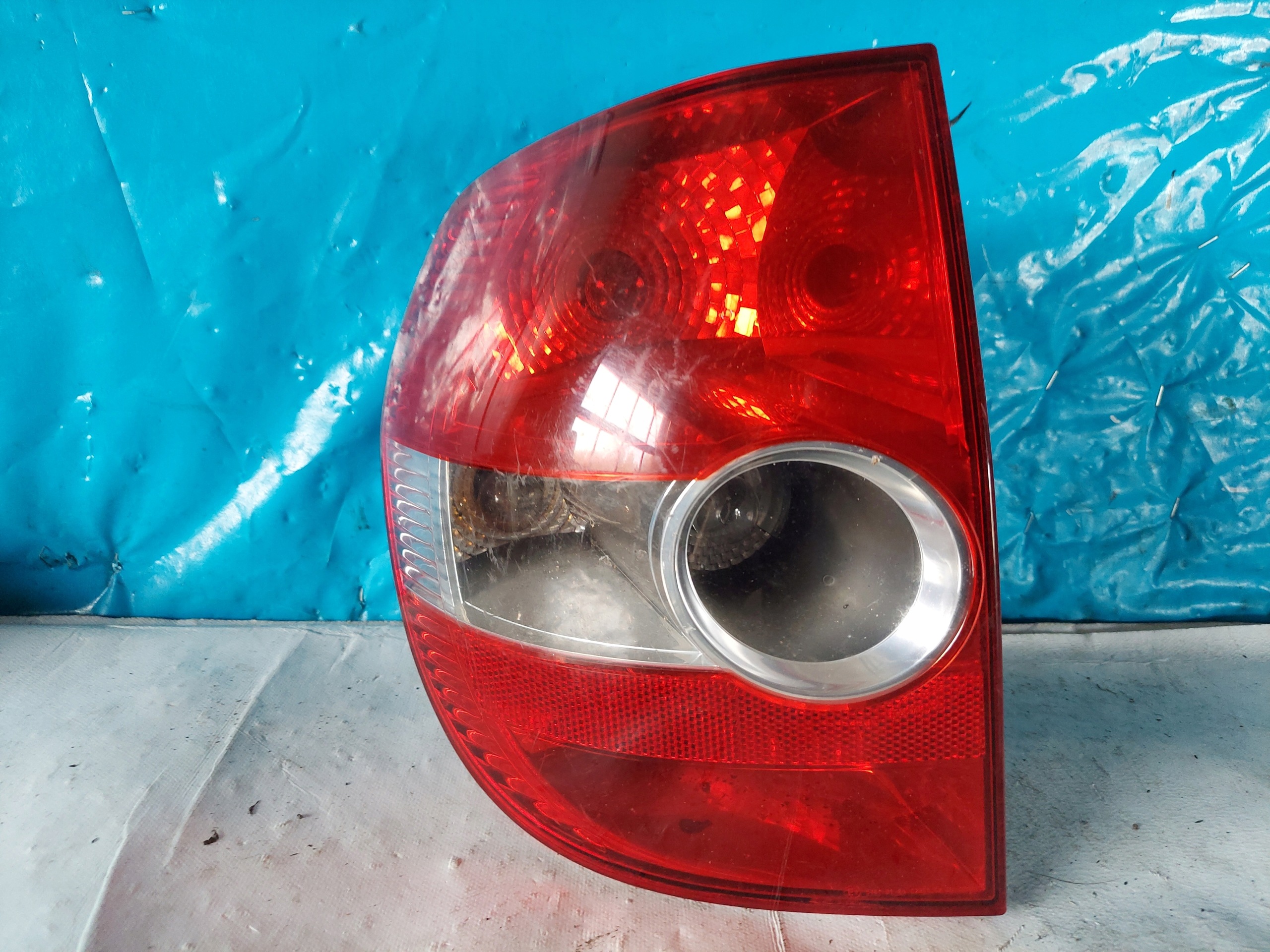 light VW FOX 5Z0945095A left rear part