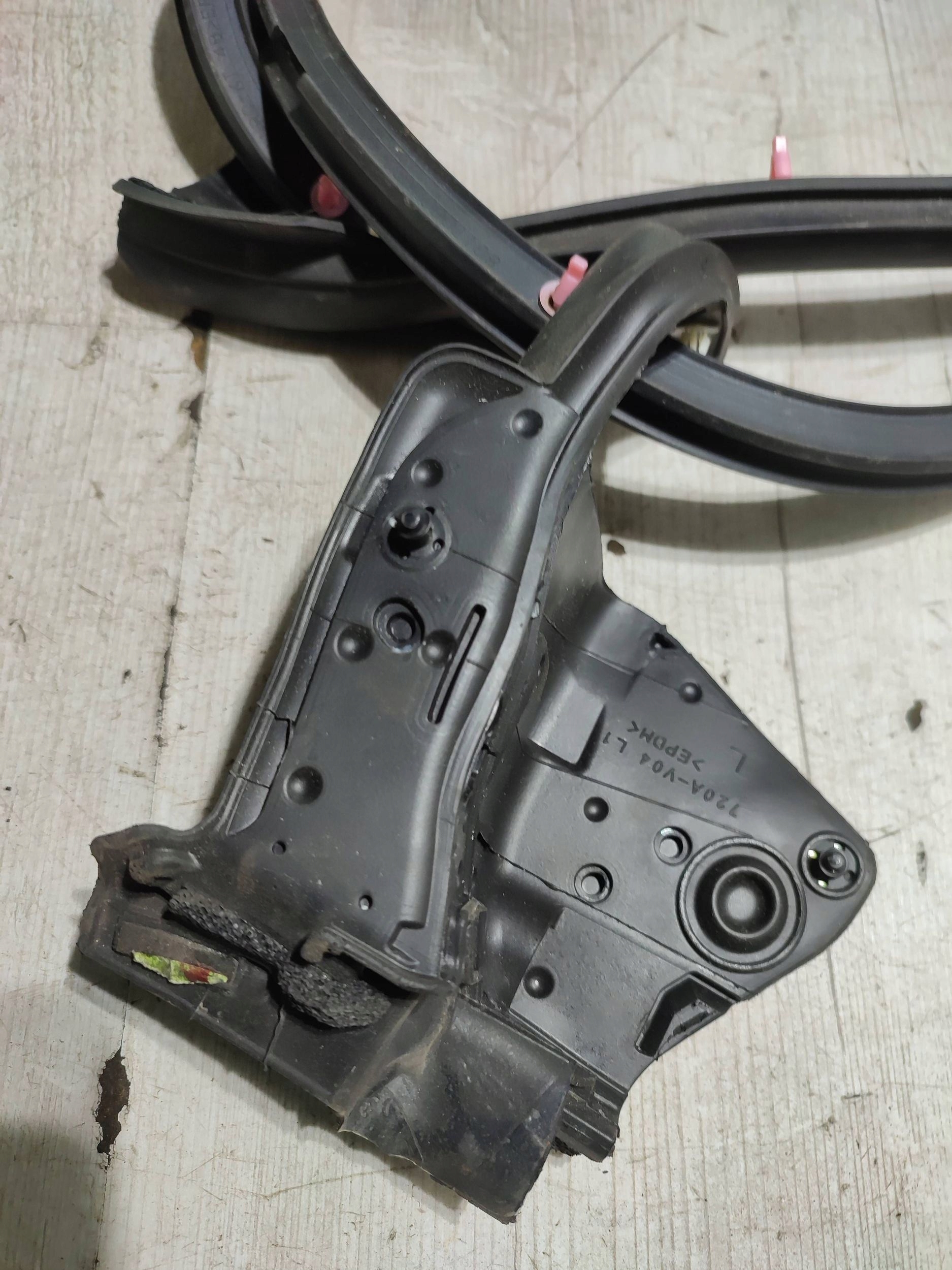 Lexus RC 2019 front side left gasket door