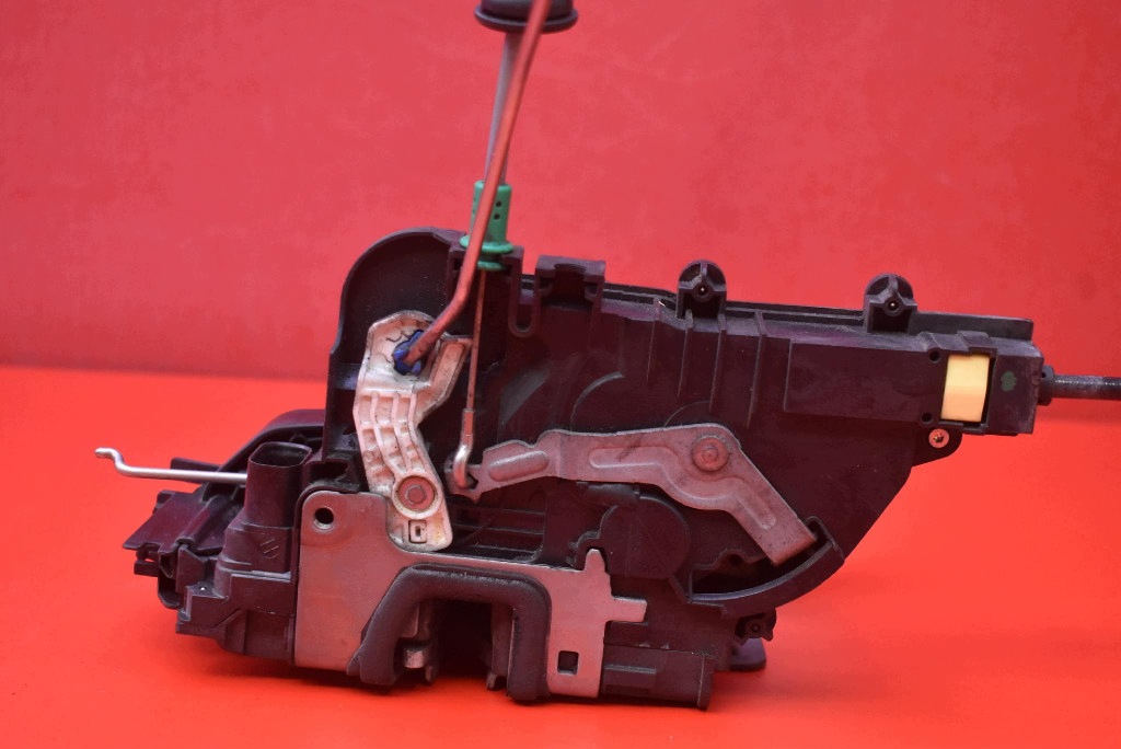 lock door left front front EU A4477200035 MERCEDES VITO W447 14-20