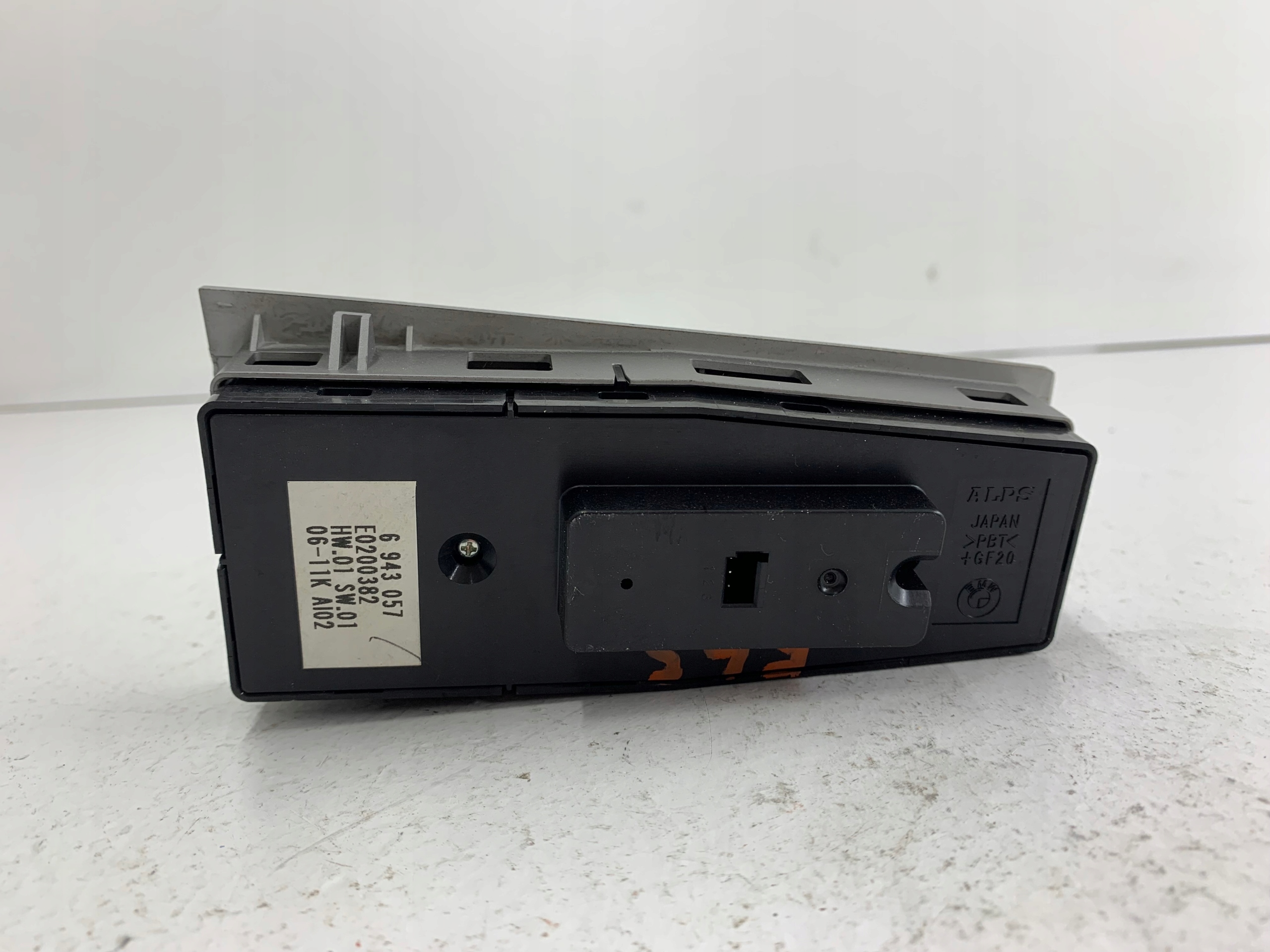 BMW E65 LIFT PANEL window control switch left front 6943057