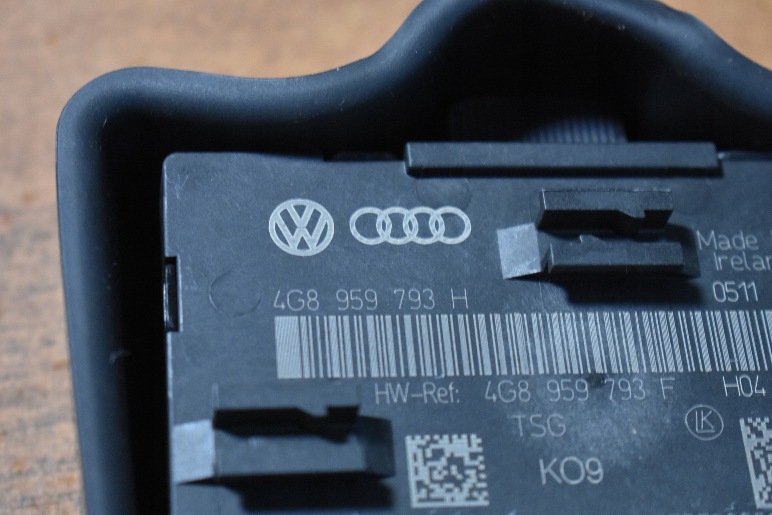 IDEALNY modul dvere ľavý AUDI 1 9