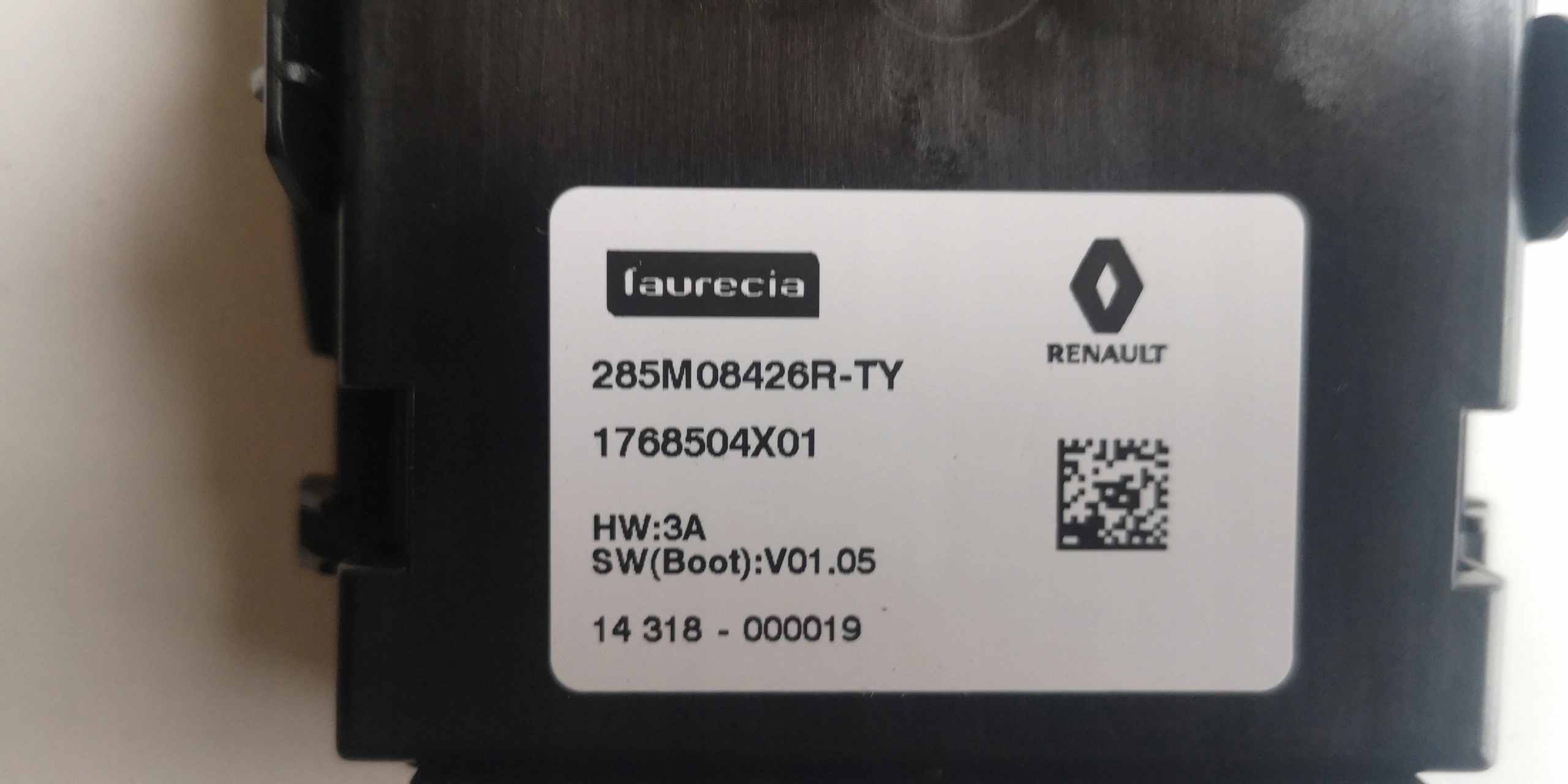 switch seats RENAULT ESCAPE V 285M08426R