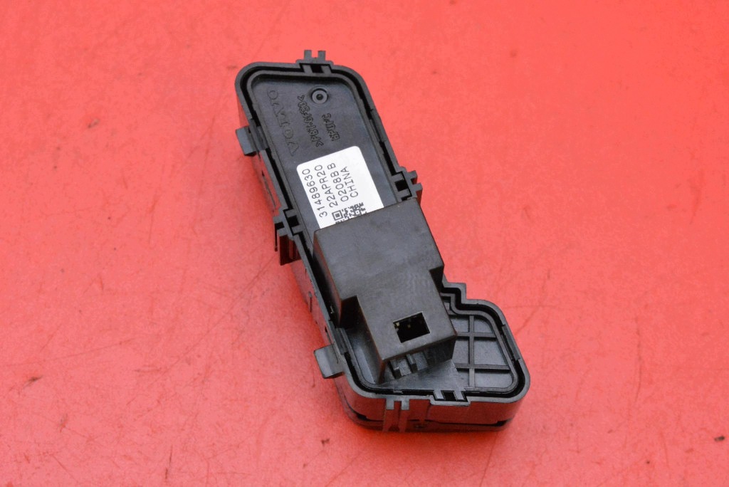 PANEL PAMIECI sitz links 31489630 VOLVO V60 2 II LIFT 23