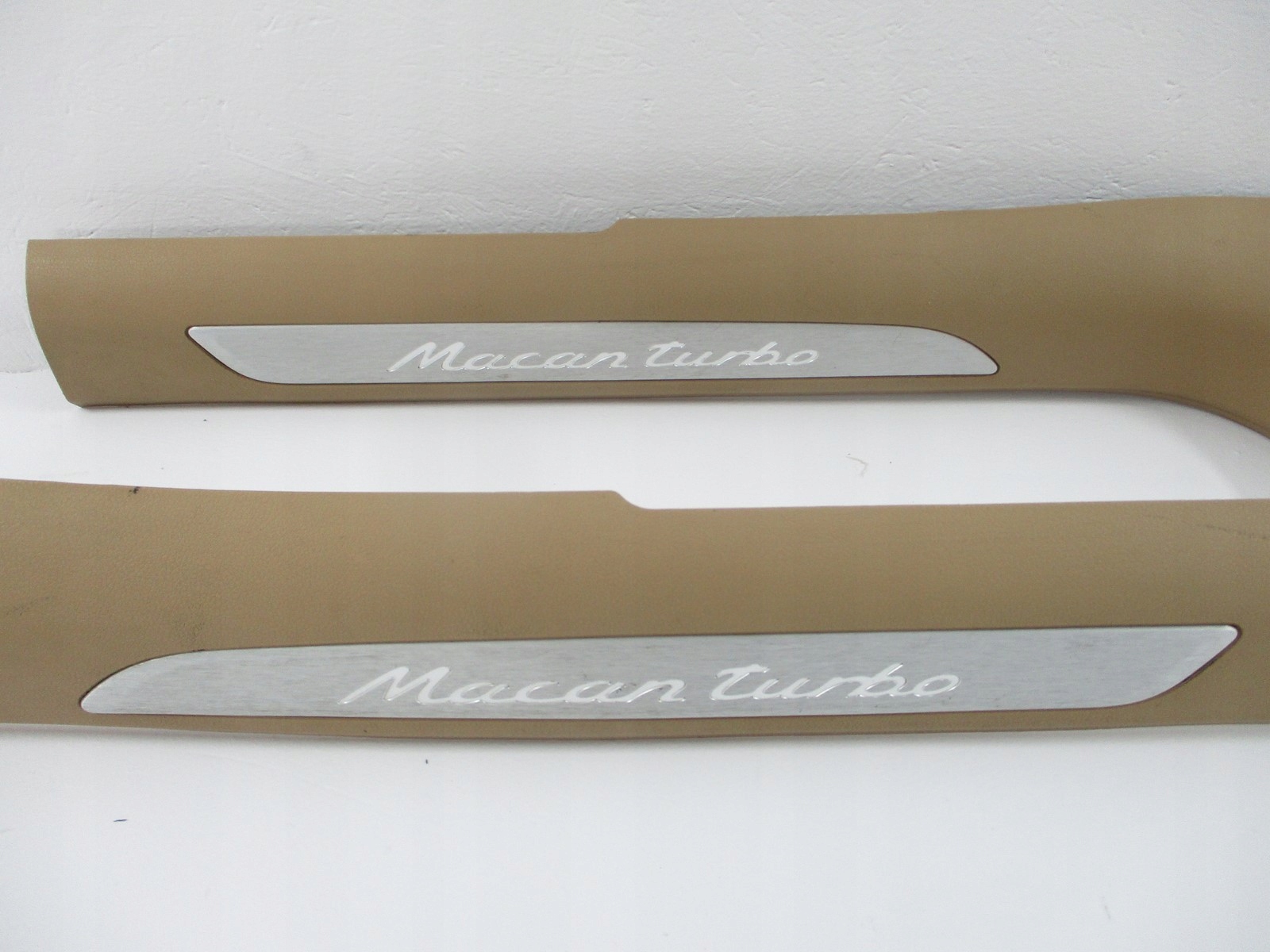 BLENDE ABDECKUNG DER SCHWELLE PORSCHE MACAN 95B863483K 95B863484K