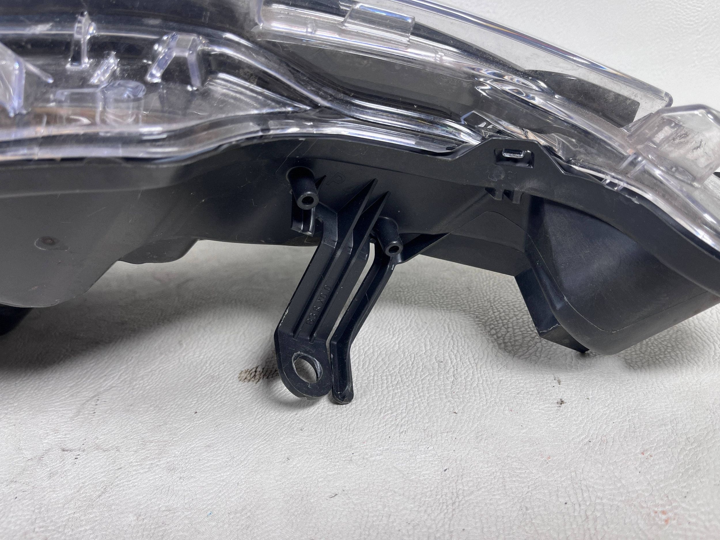 Peugeot 108 II 2 14- light left front front