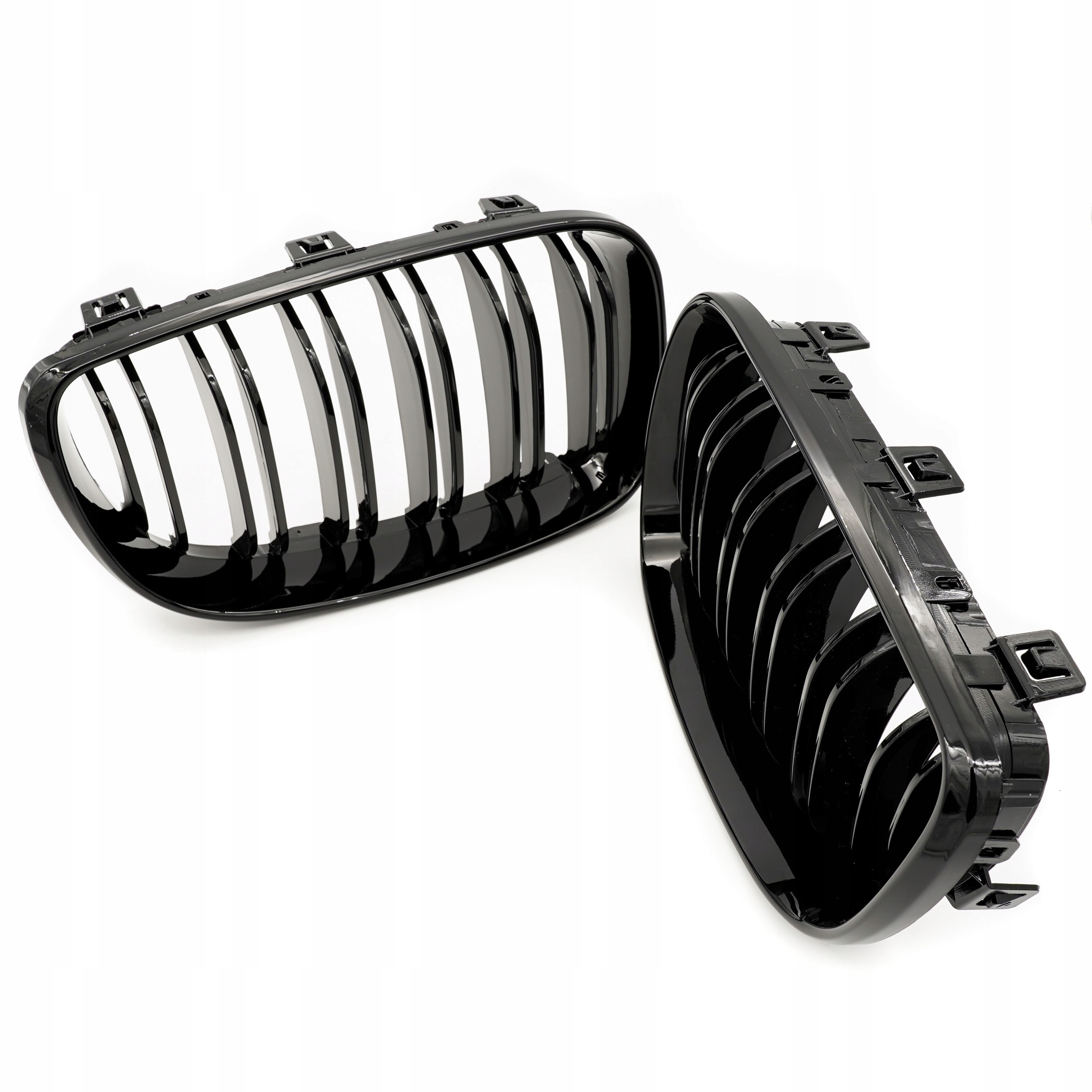 GRILL NERKA ATRAPA BMW 1 E81 E87 51712150366 CZARNY POŁYSK FACELIFT Numer katalogowy części 66SKV009