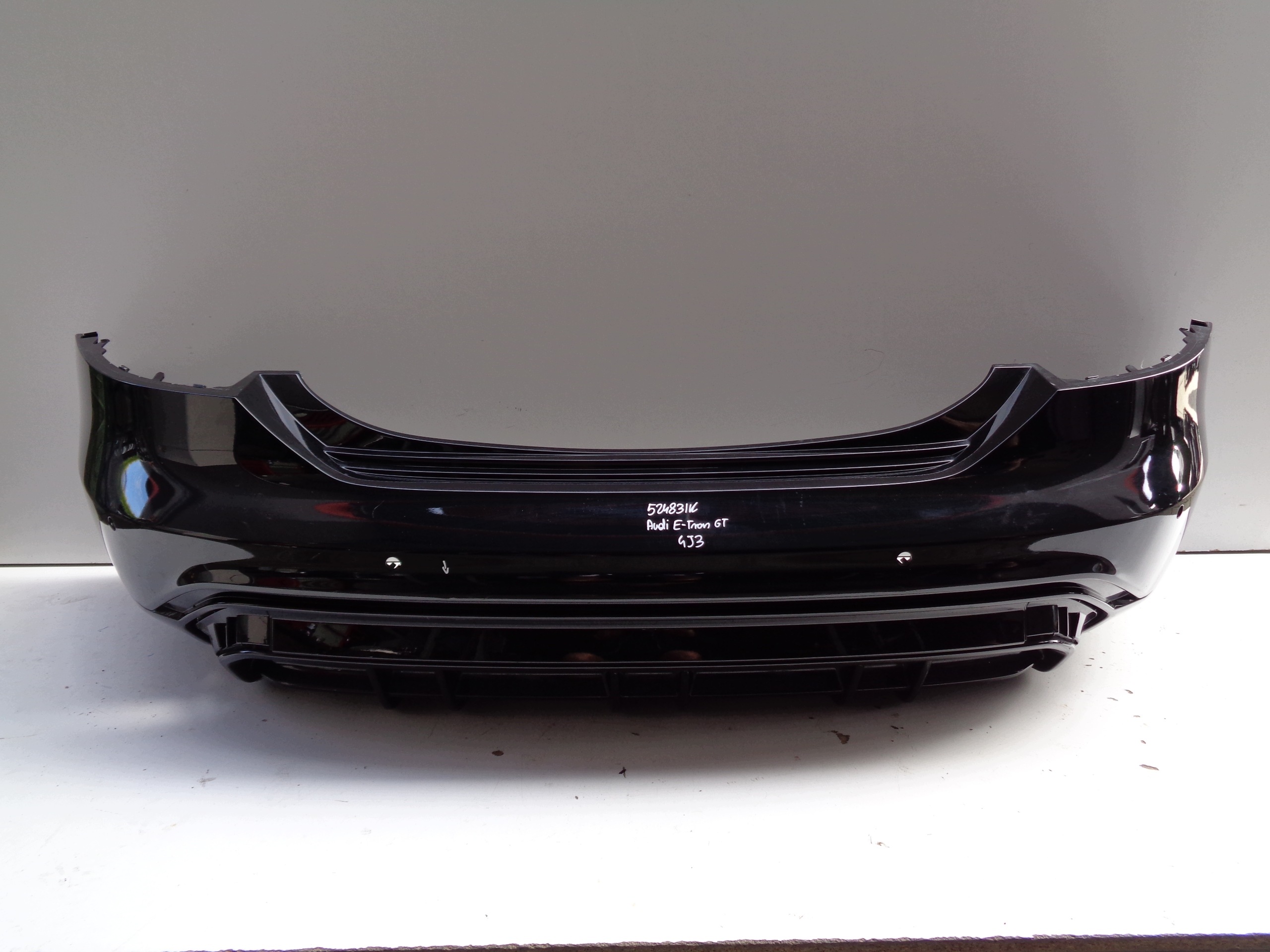 bumper rear AUDI E-TRON 4J3 GT NR 52483