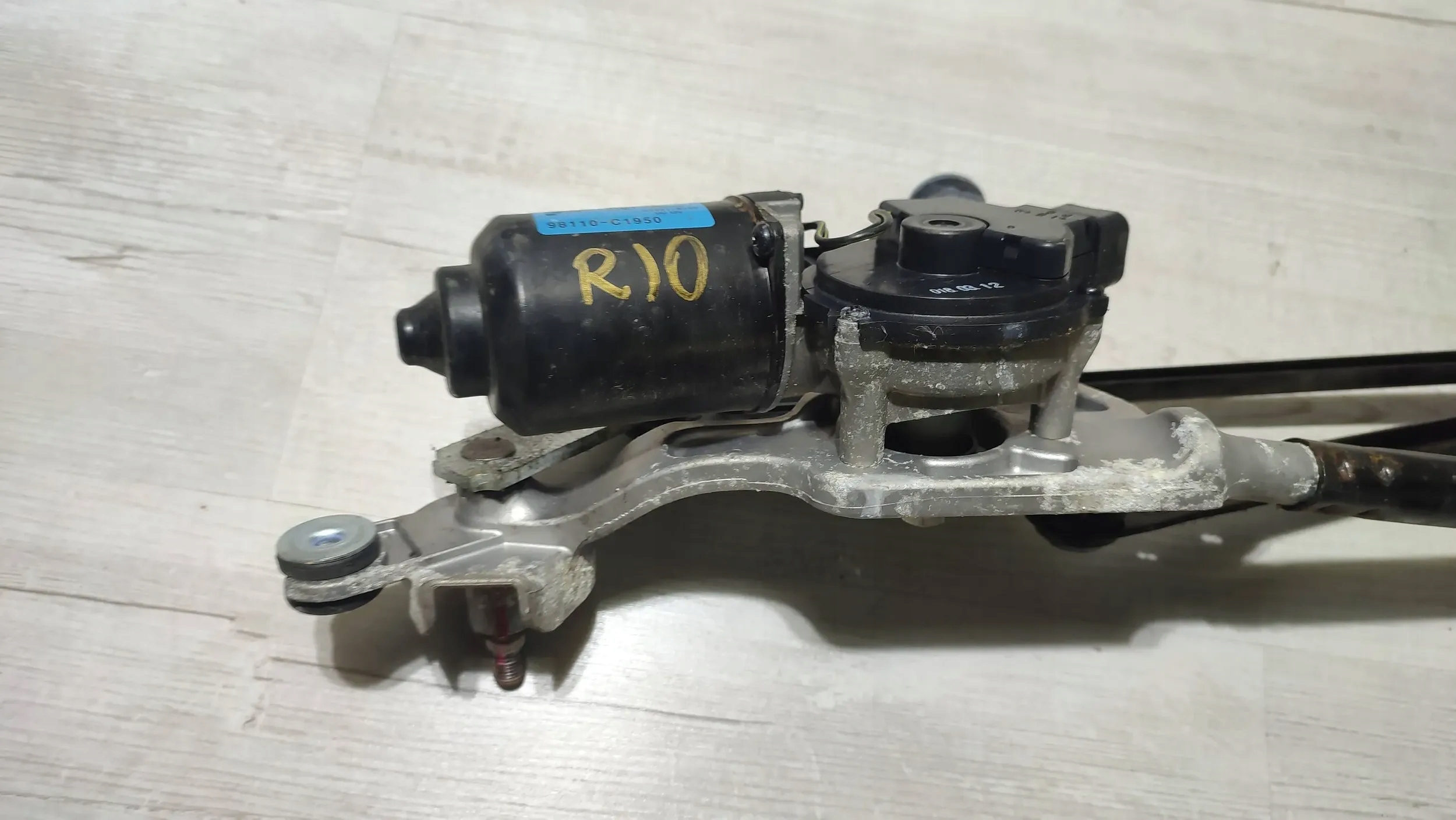 KIA Rio IV 18r wiper mechanism windows front