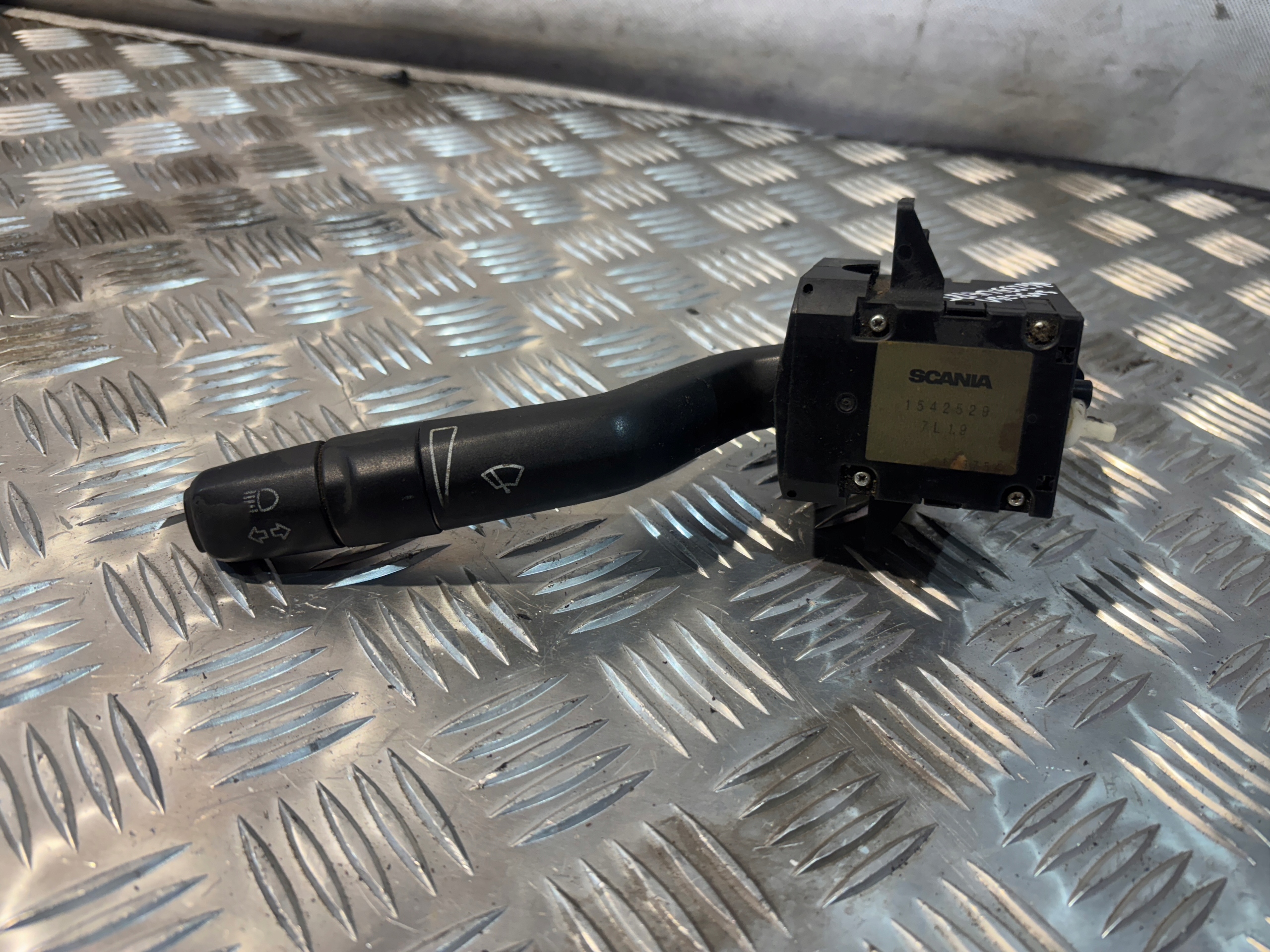 Manetka Blinkleuchten Wischer Scania R 1542529