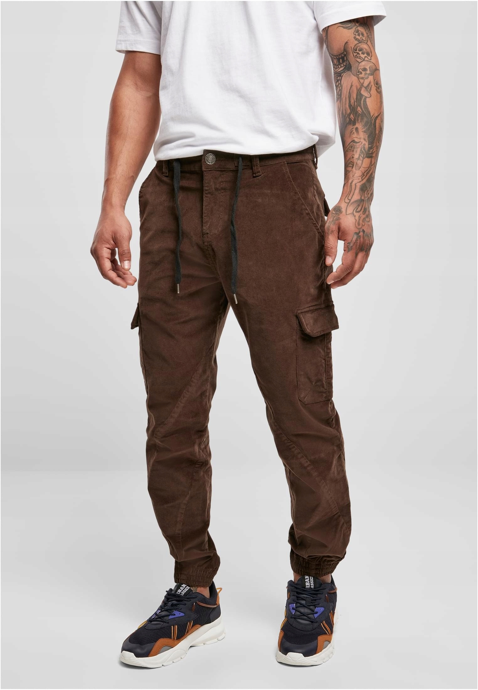 

Spodnie Joggery Urban Classics Levis Corduroy M