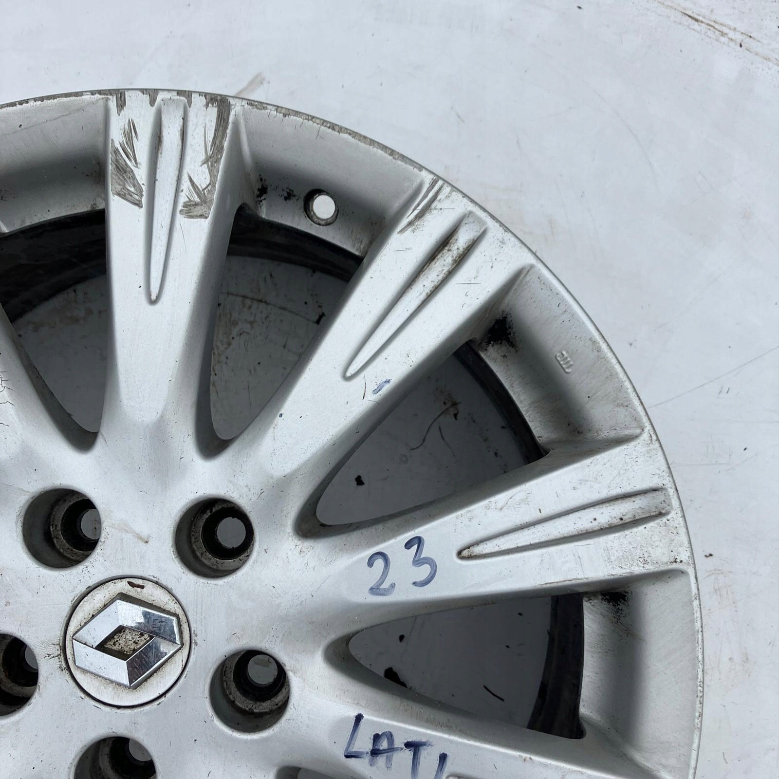 disk RENAULT LATITUDE 18 CALI #23 403000058R