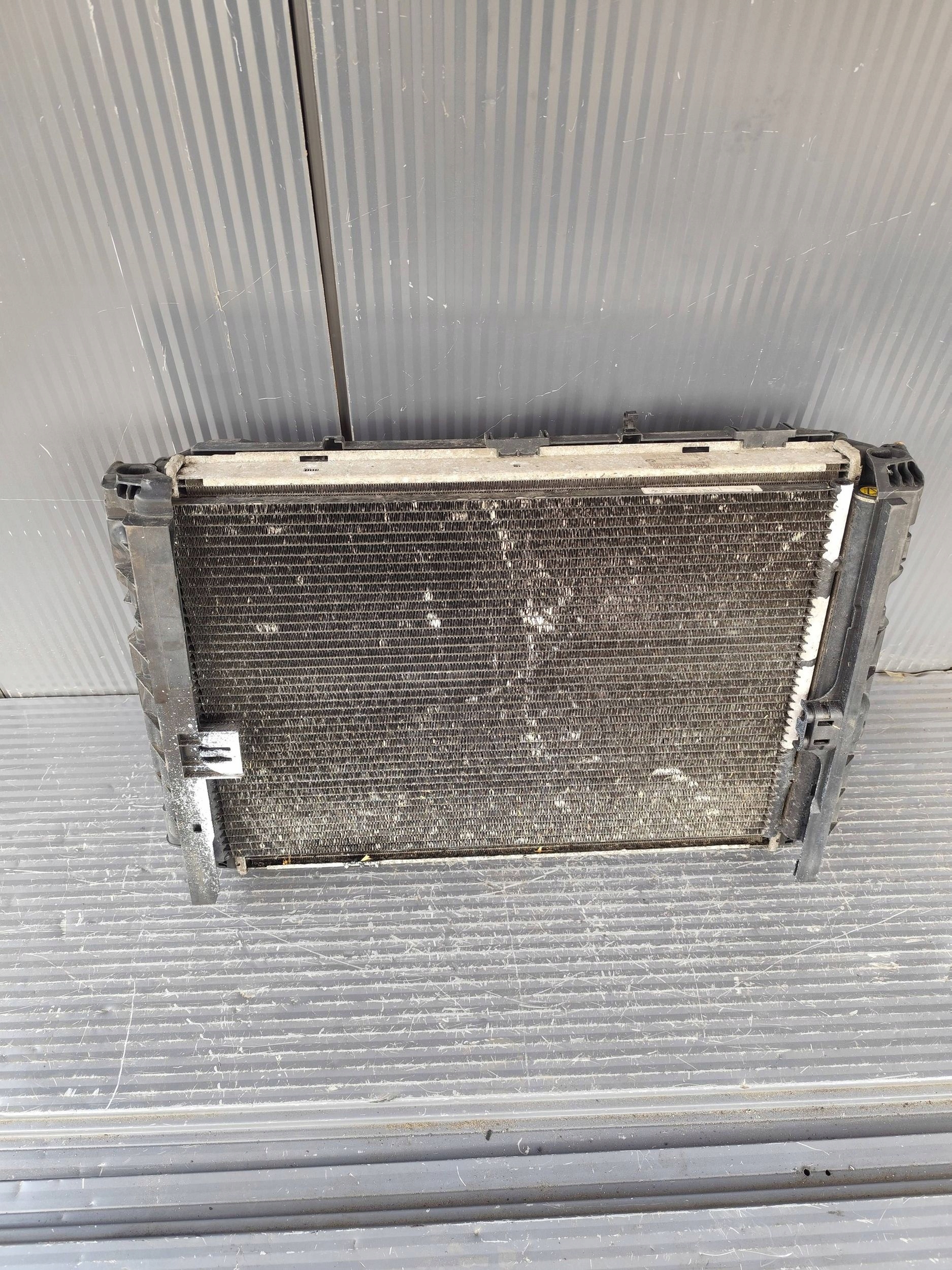 BMW E92 E93 2.0 M PAKIET support panel for radiators radiator KOMPLET DEMONTAZ