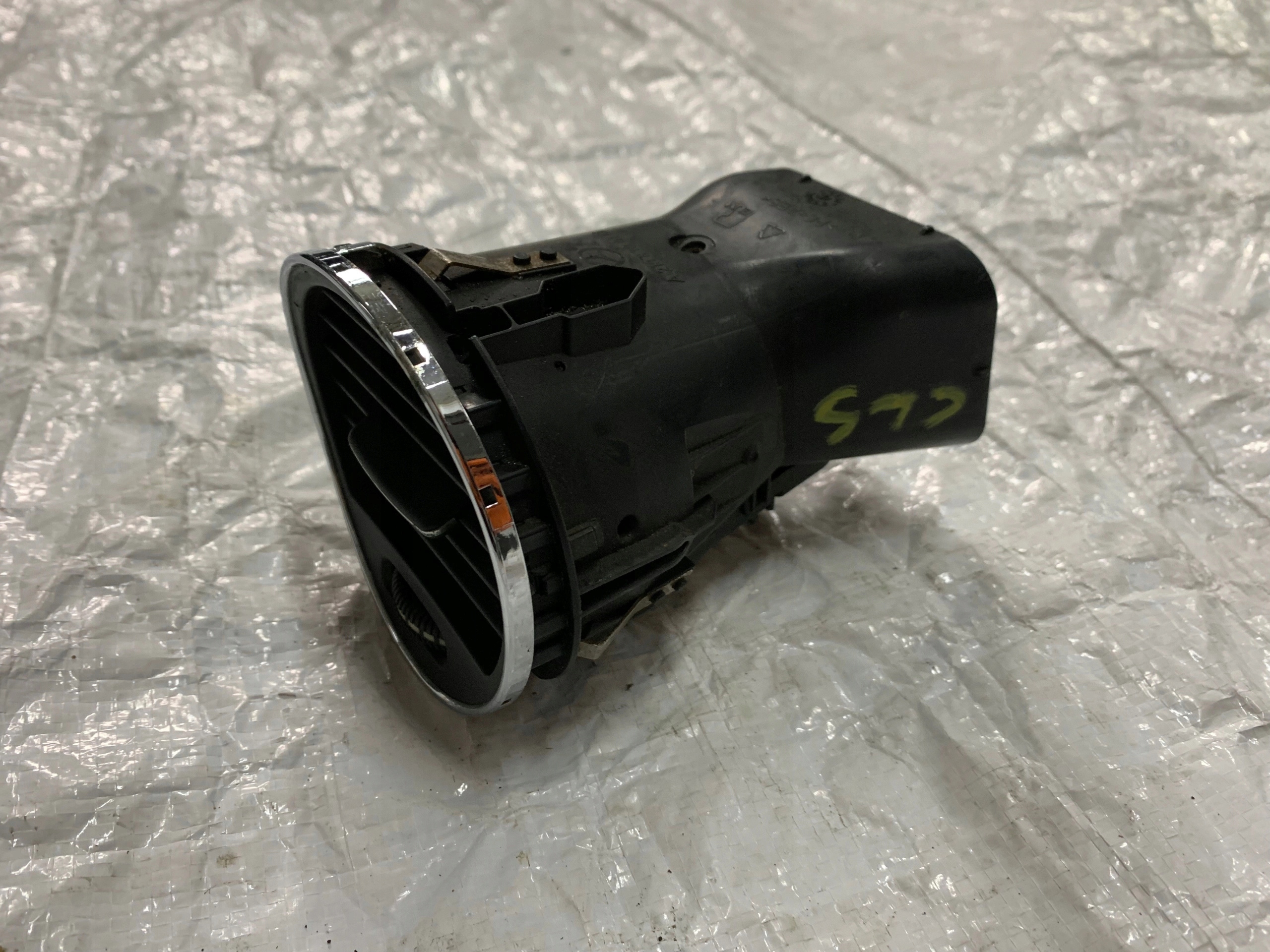 grid air conditioning devices left MERCEDES CLS W219 A2198300154