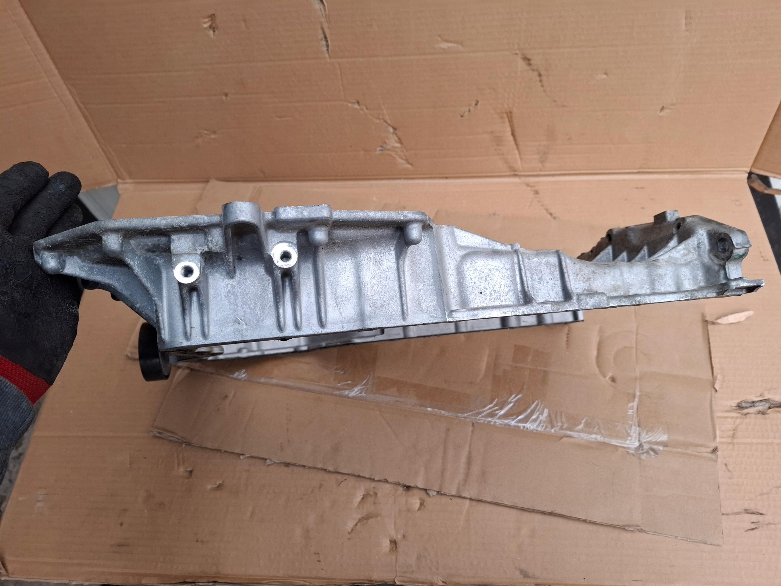 AUDI 4,0 TFSI RS6 C8 23r RS7 Ölwanne KARTER 0P2103603J