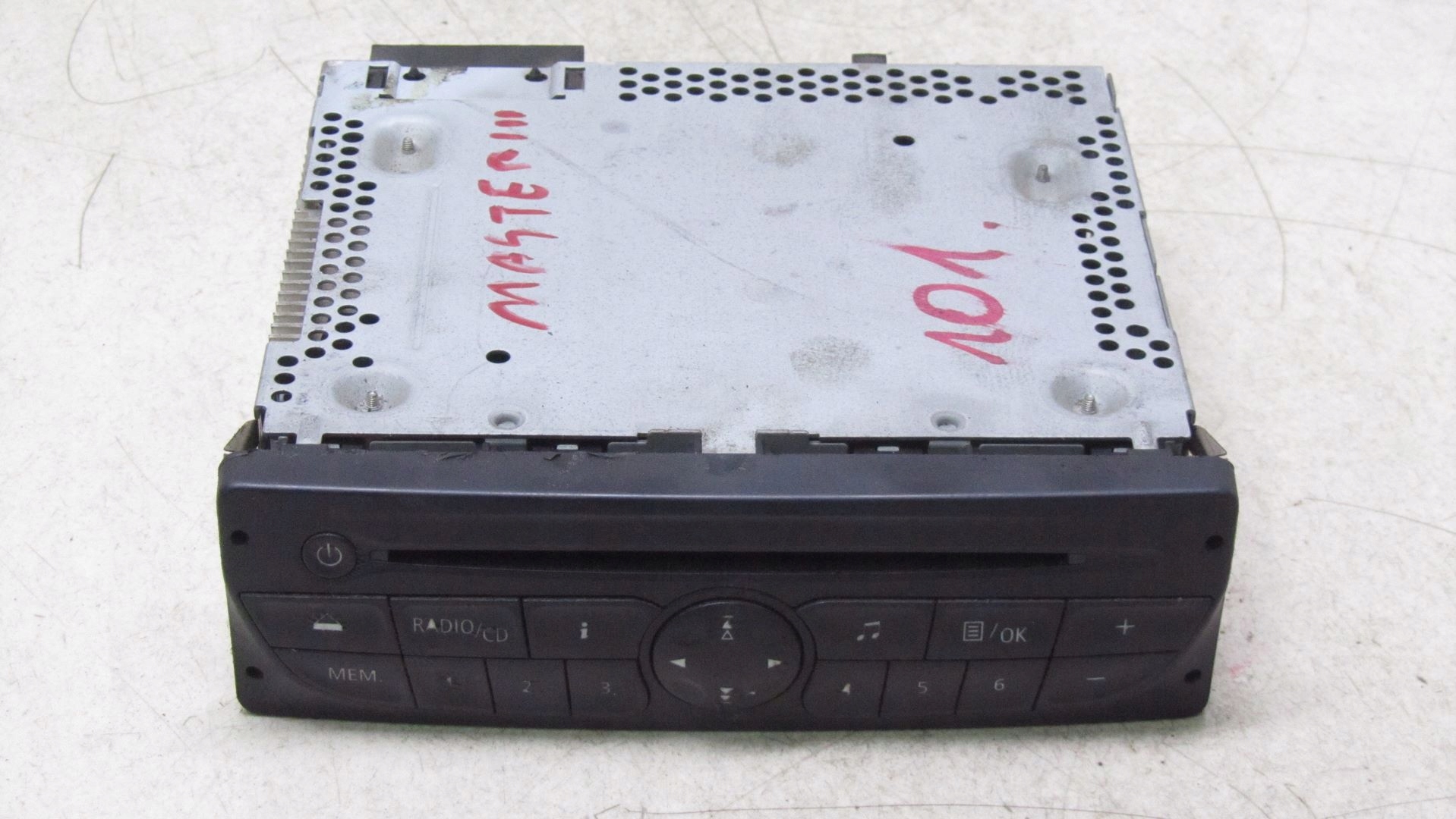 033/101 - RENAULT MASTER III РАДИО CD 281150049R 11-14