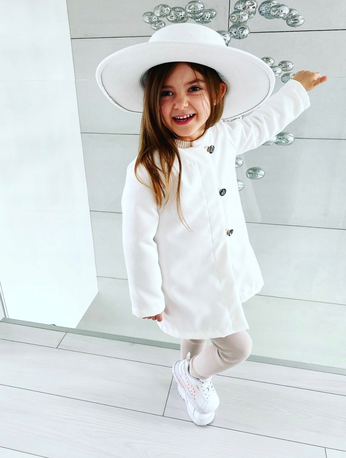 Płaszczyk na komunię Marka Inna marka