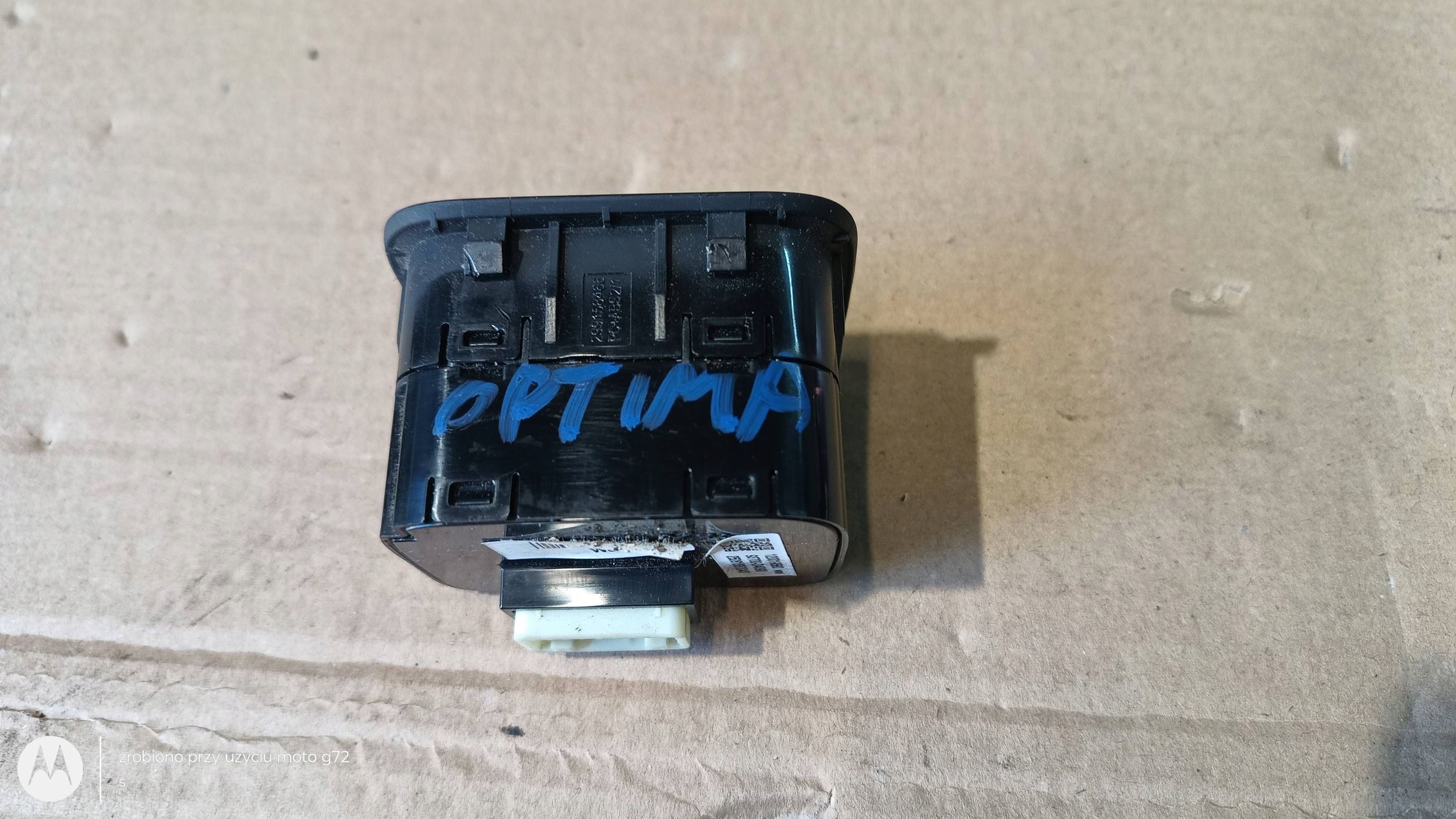 KIA OPTIMA PANEL switch ASYSTENTA supports running 93700-D4090 switch 19R