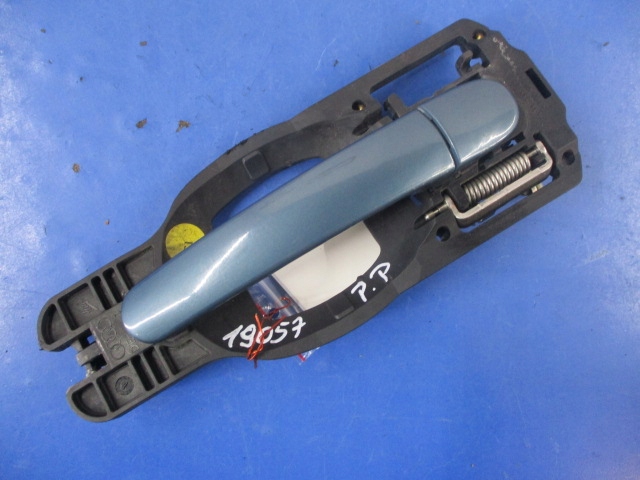 AUDI A2z РУЧКА ПЕРЕД ПРАВА Lz5r +РАМА РУЧКИ