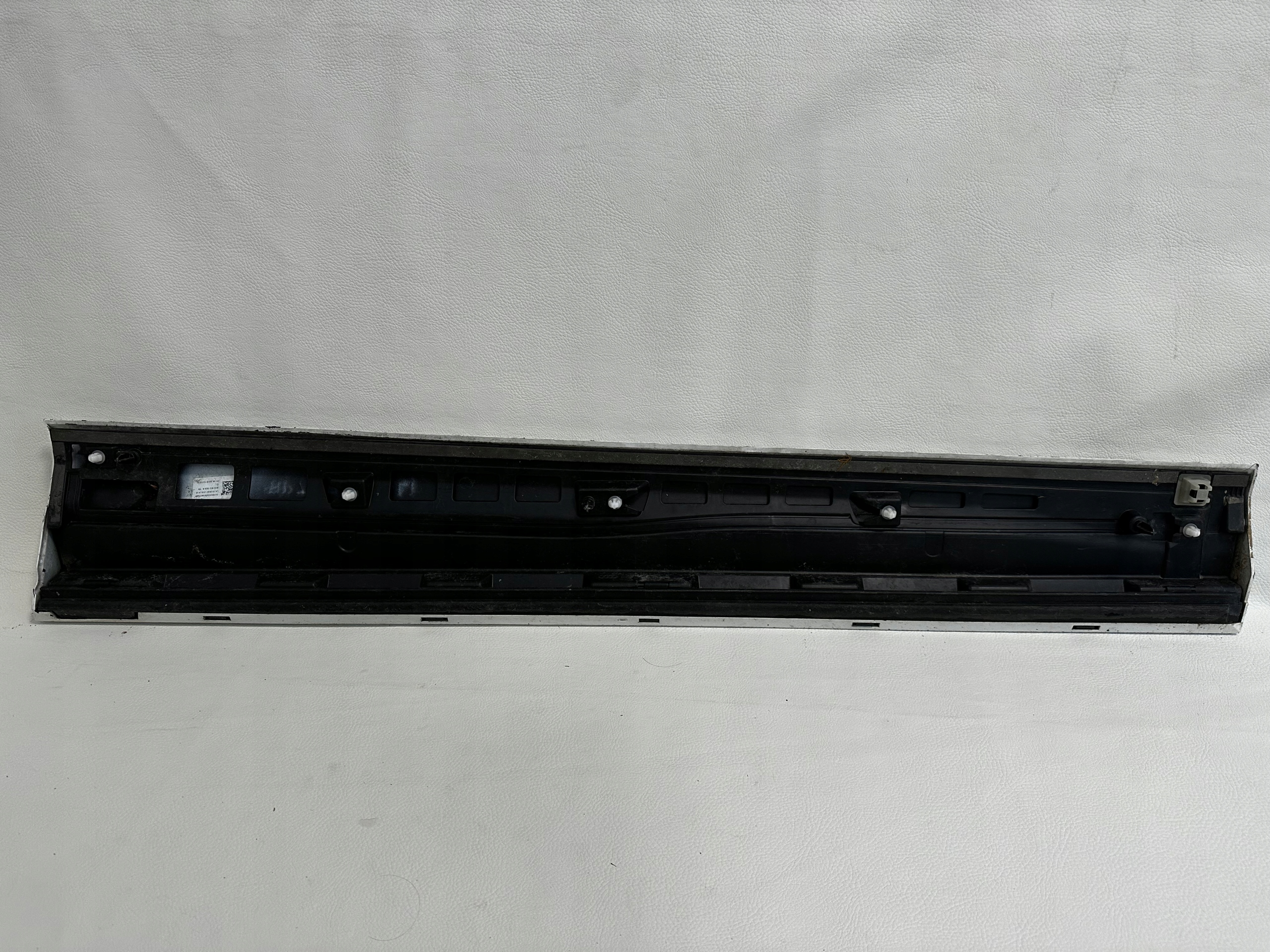 Audi Q2 81A moulding door front left