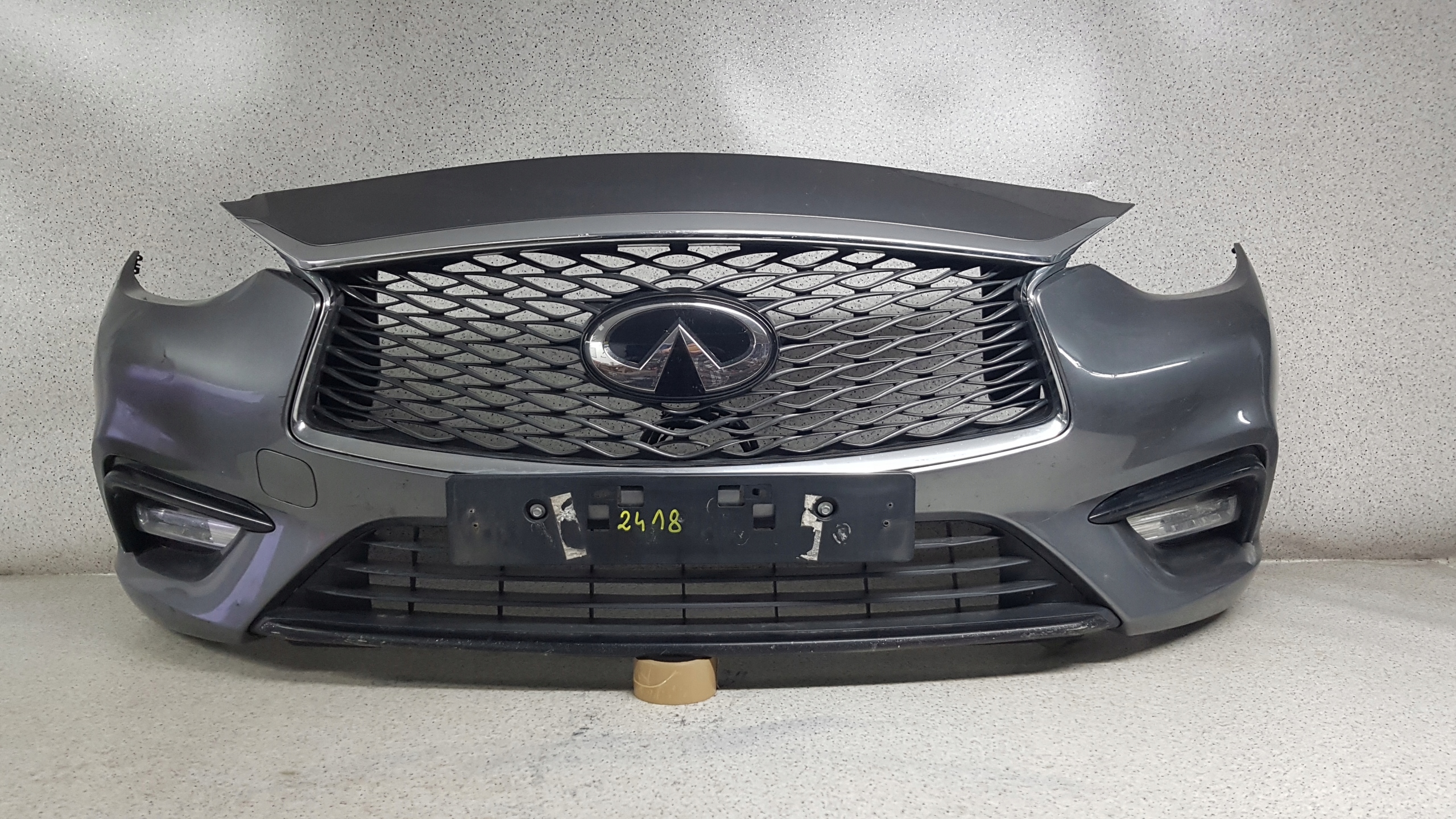 INFINITI Q30 Q 30 2015 - bumper front 2418
