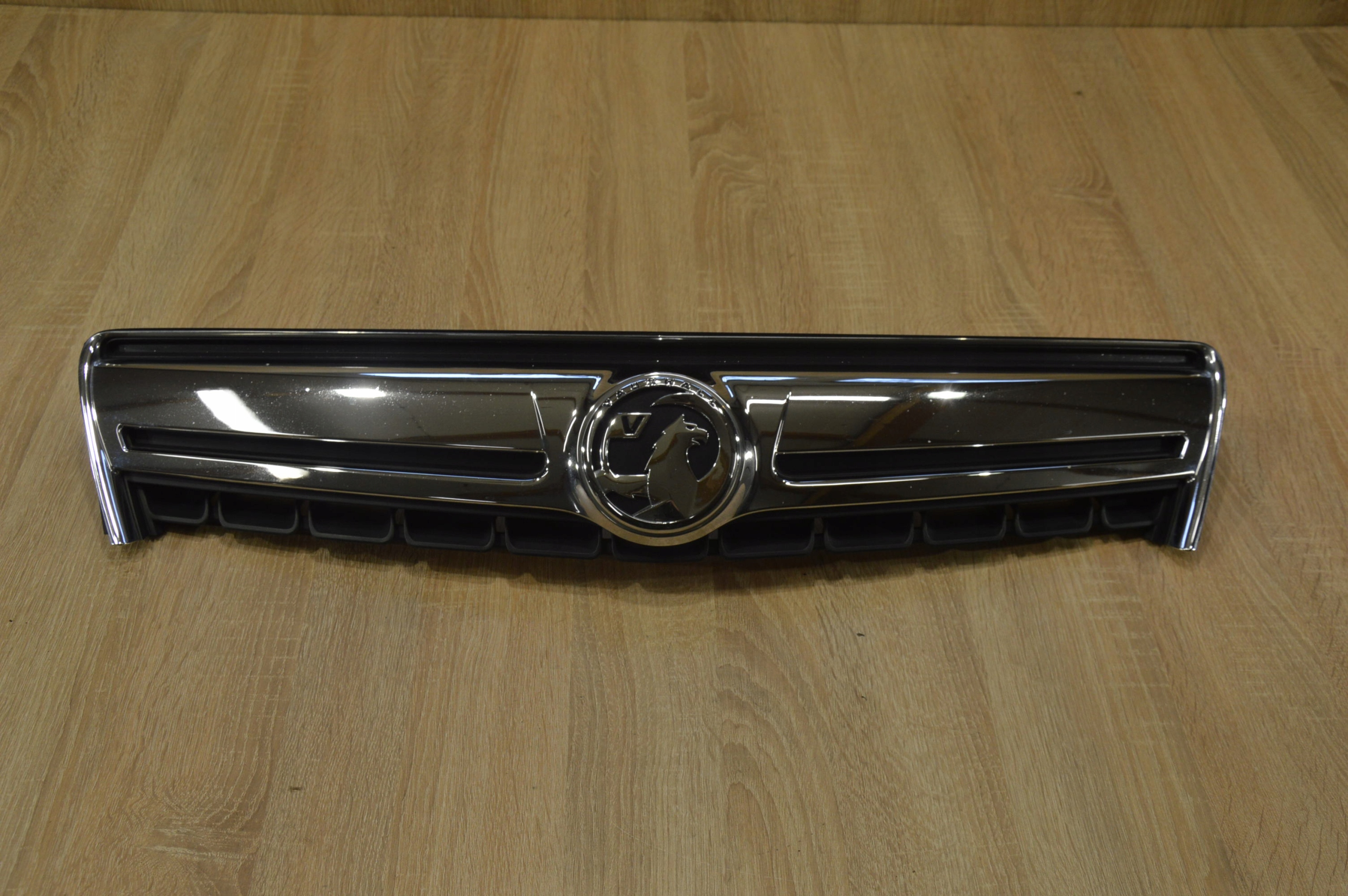 GRILL ATRAPA OPEL ANTAR LIFT 2011