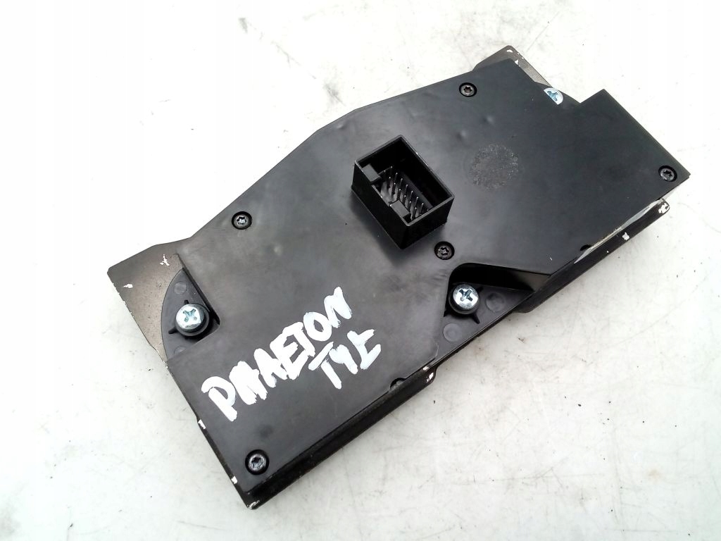VW Phaeton and 1 panel control unit manipulator regulator seats rear part