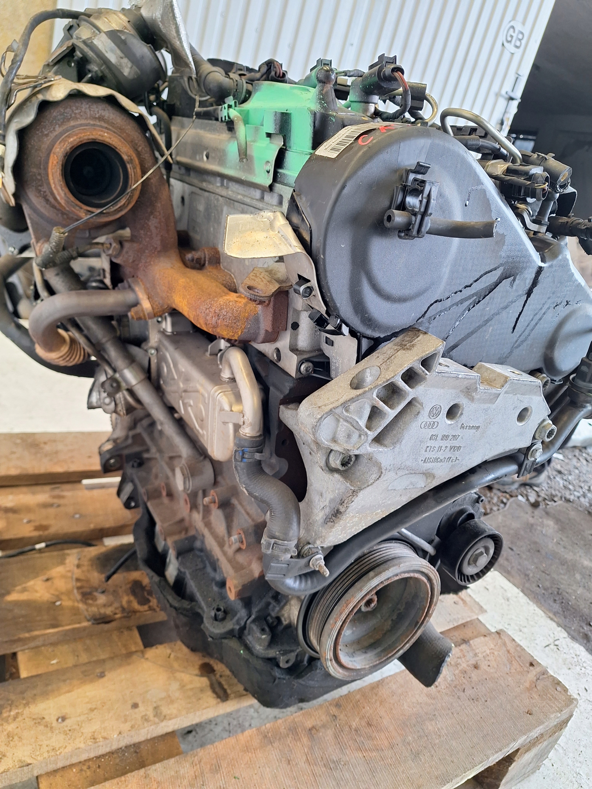 VOLKSWAGEN SEAT SKODA AUDI engine 1.6 TDI CAY 105KM