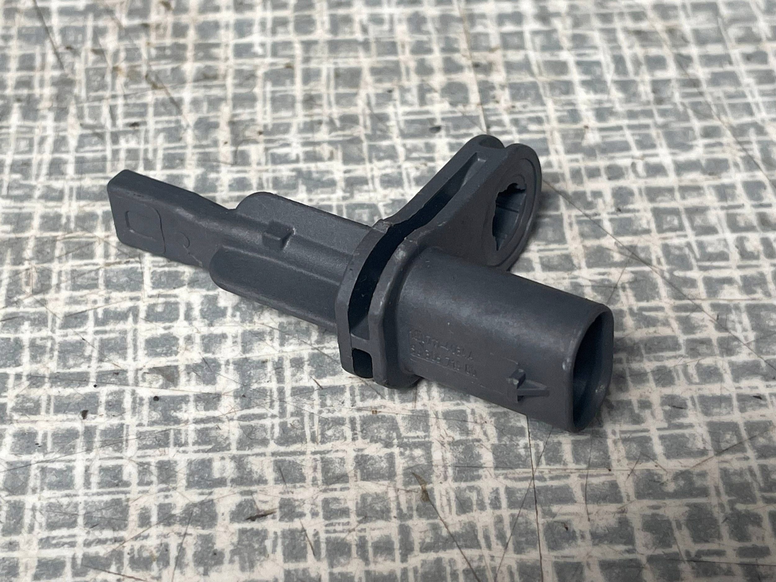Sensor ABS Peugeot 3008 II 9838571680 Original!! !J