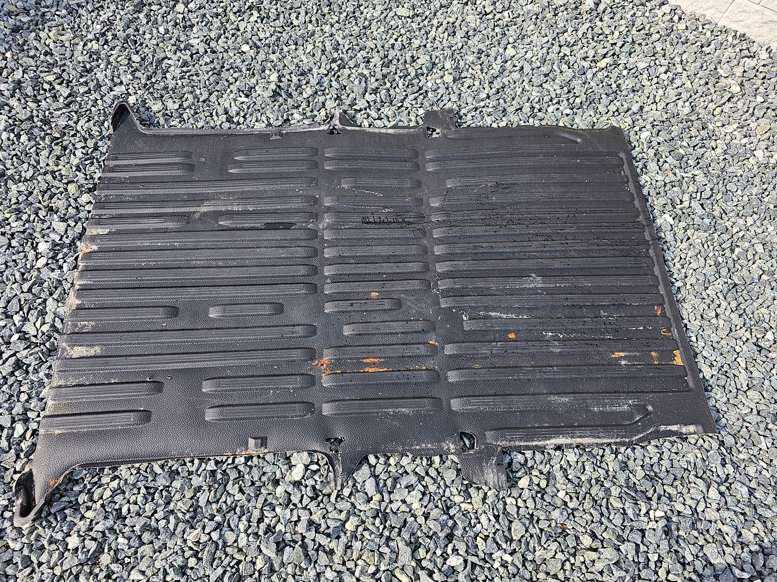 PODŁOGA WYKŁADZINA TYŁ GUMA RENAULT KANGOO II III 08- MAXI #6415