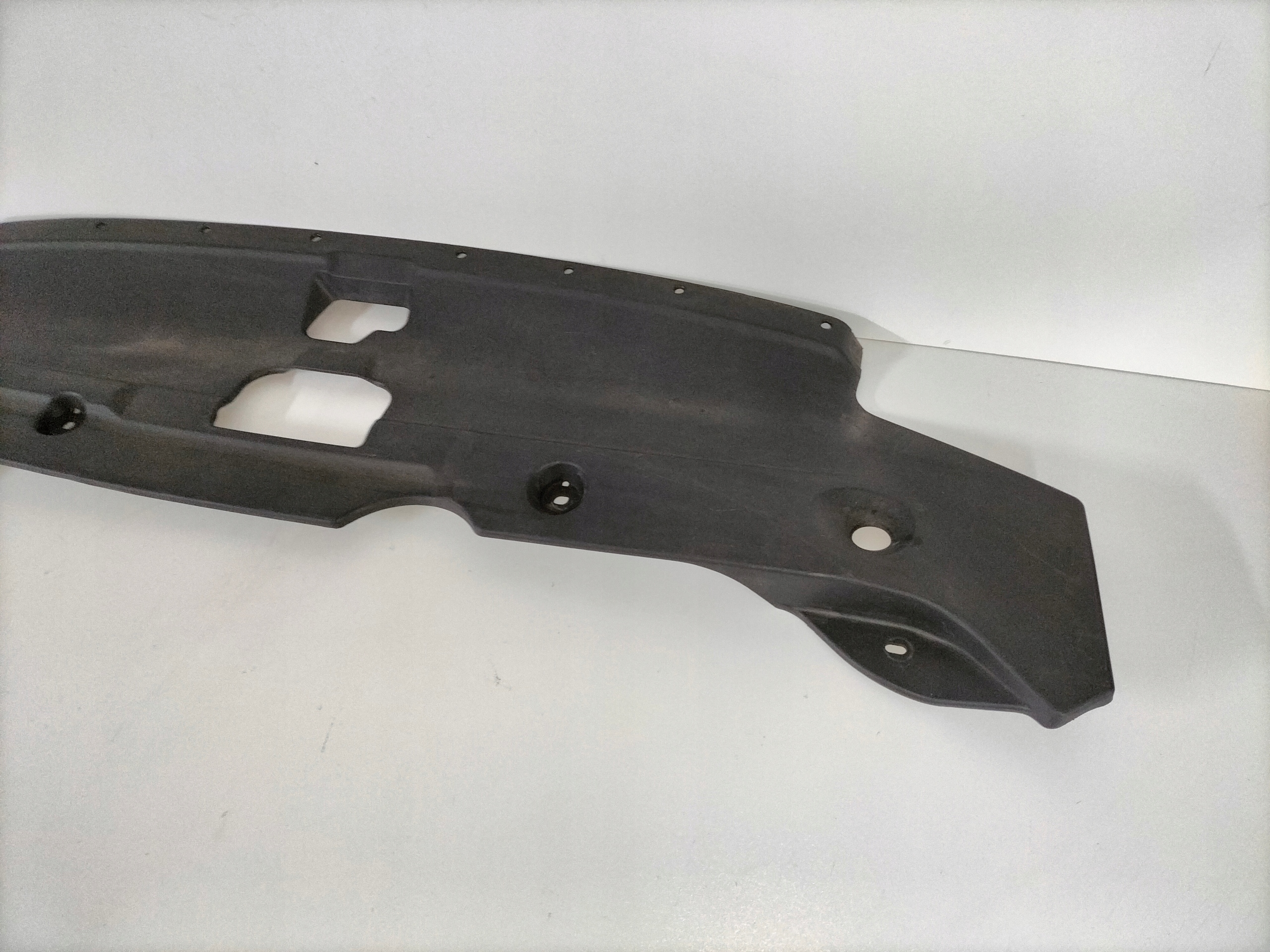 Nkladka cover for support panel for radiators MITSUBISHI ASX 10