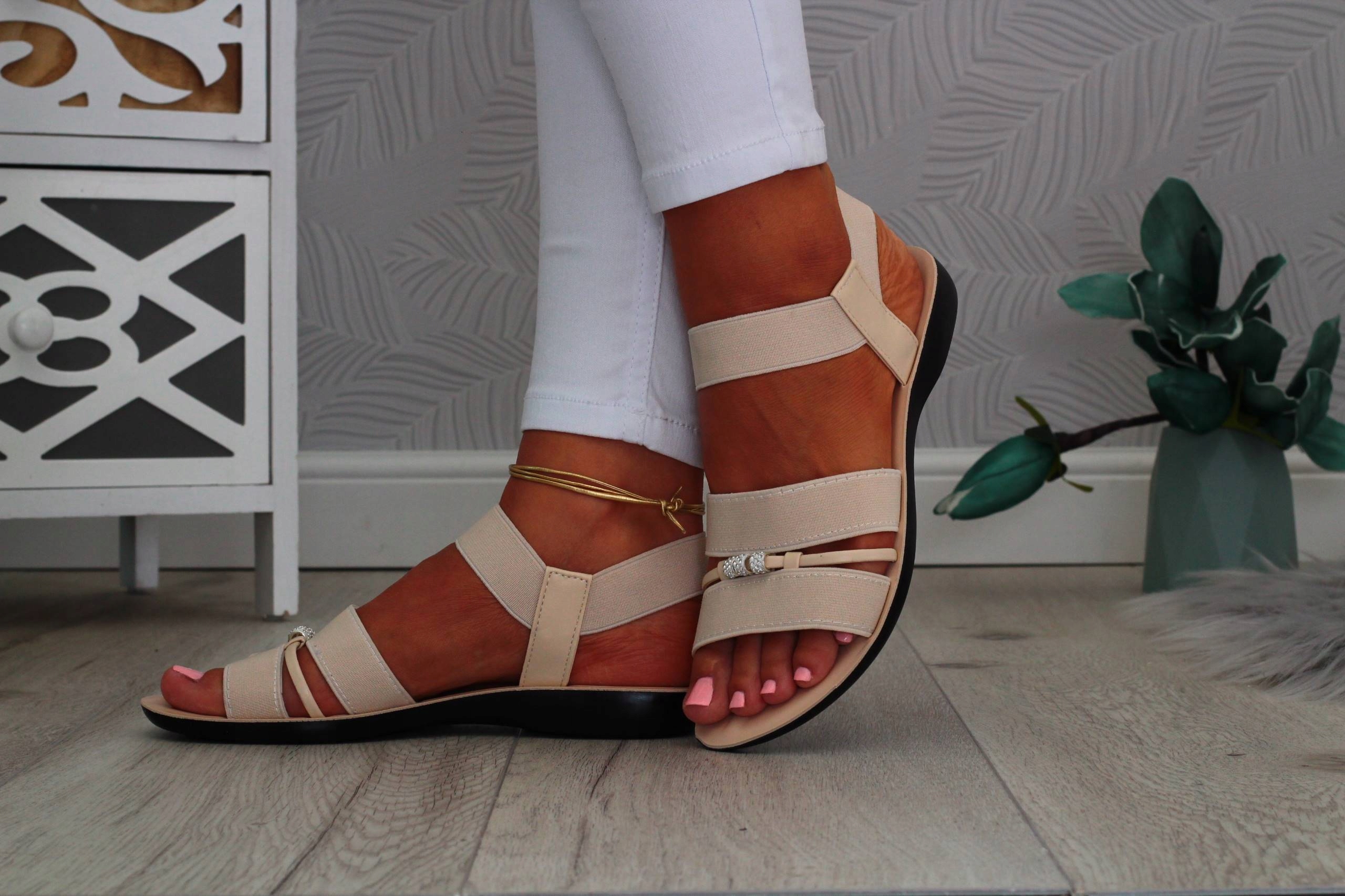 SANDAŁY DAMSKIE SPORTOWE PASKI GUMA PŁASKIE Długość wkładki 23.5 cm