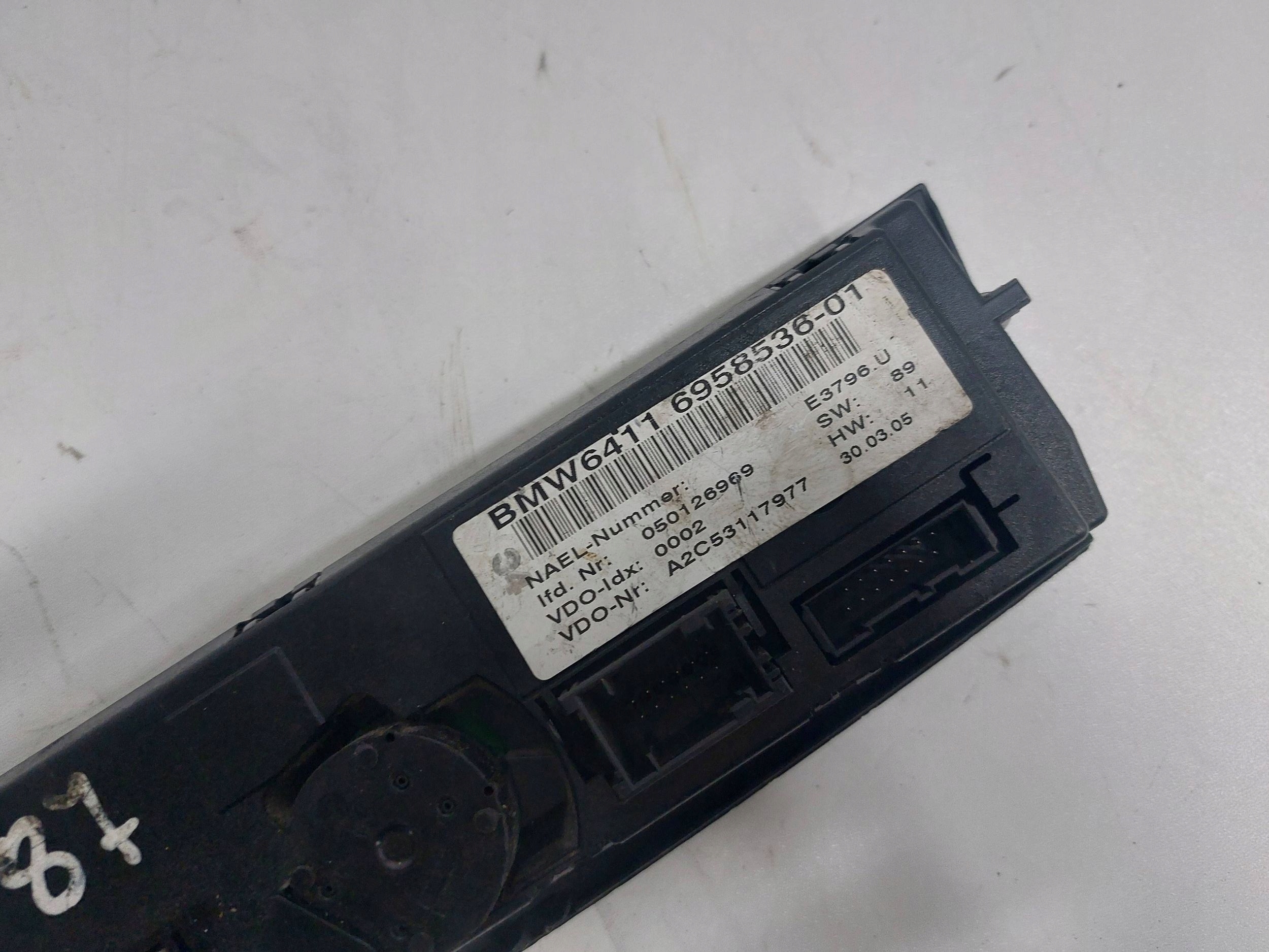 BMW E81 E84 E87 E90 E91 PANEL air conditioning devices of the air conditioning 6958536
