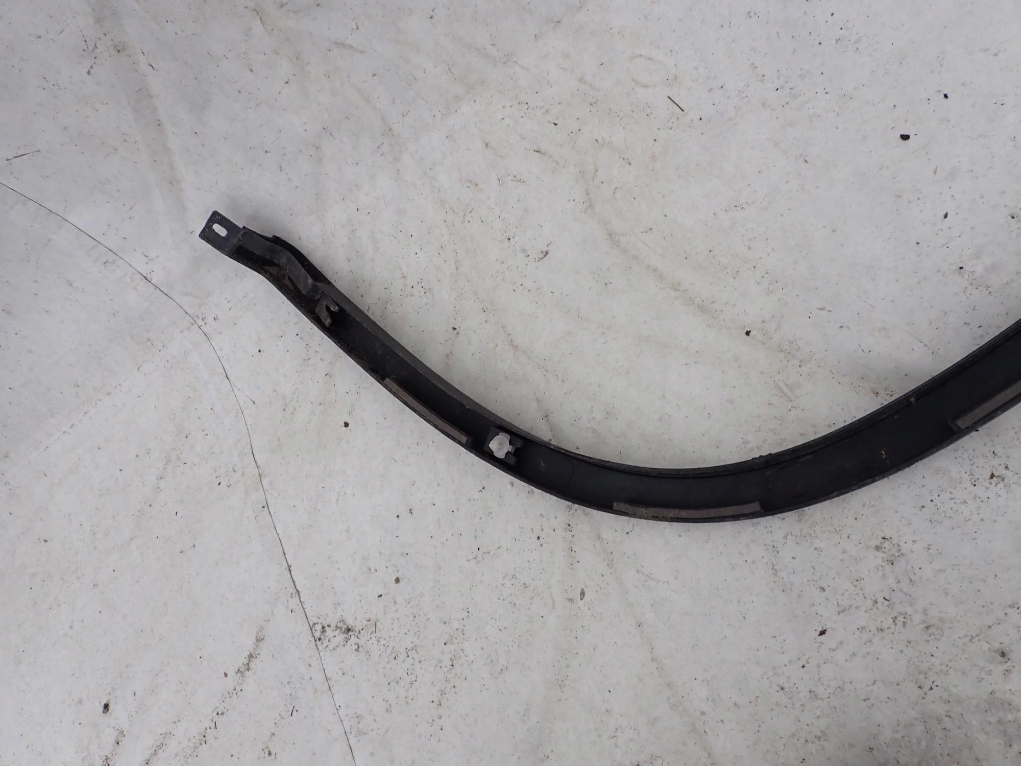 VW TIGUAN and 1 07-11 moulding cap left rear part