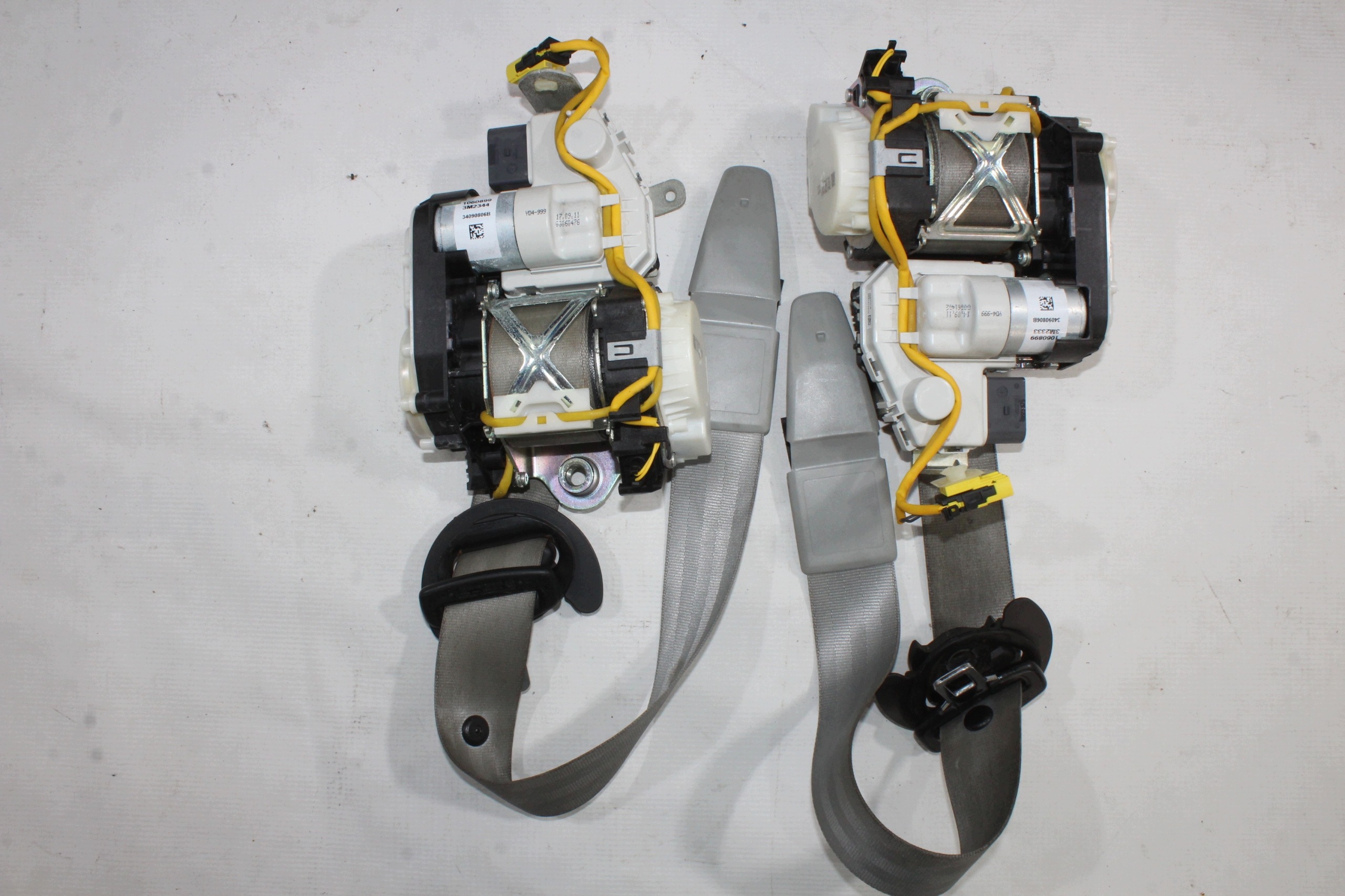 Audi A6 C7 4G console dashboard instrument panel original airbag tension belts original