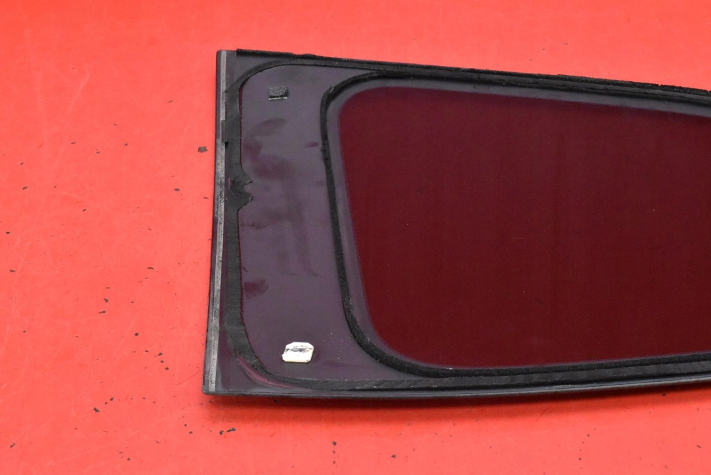 OKNO Karoserie pravá záď SUBARU FORESTER 4 IV 12-16