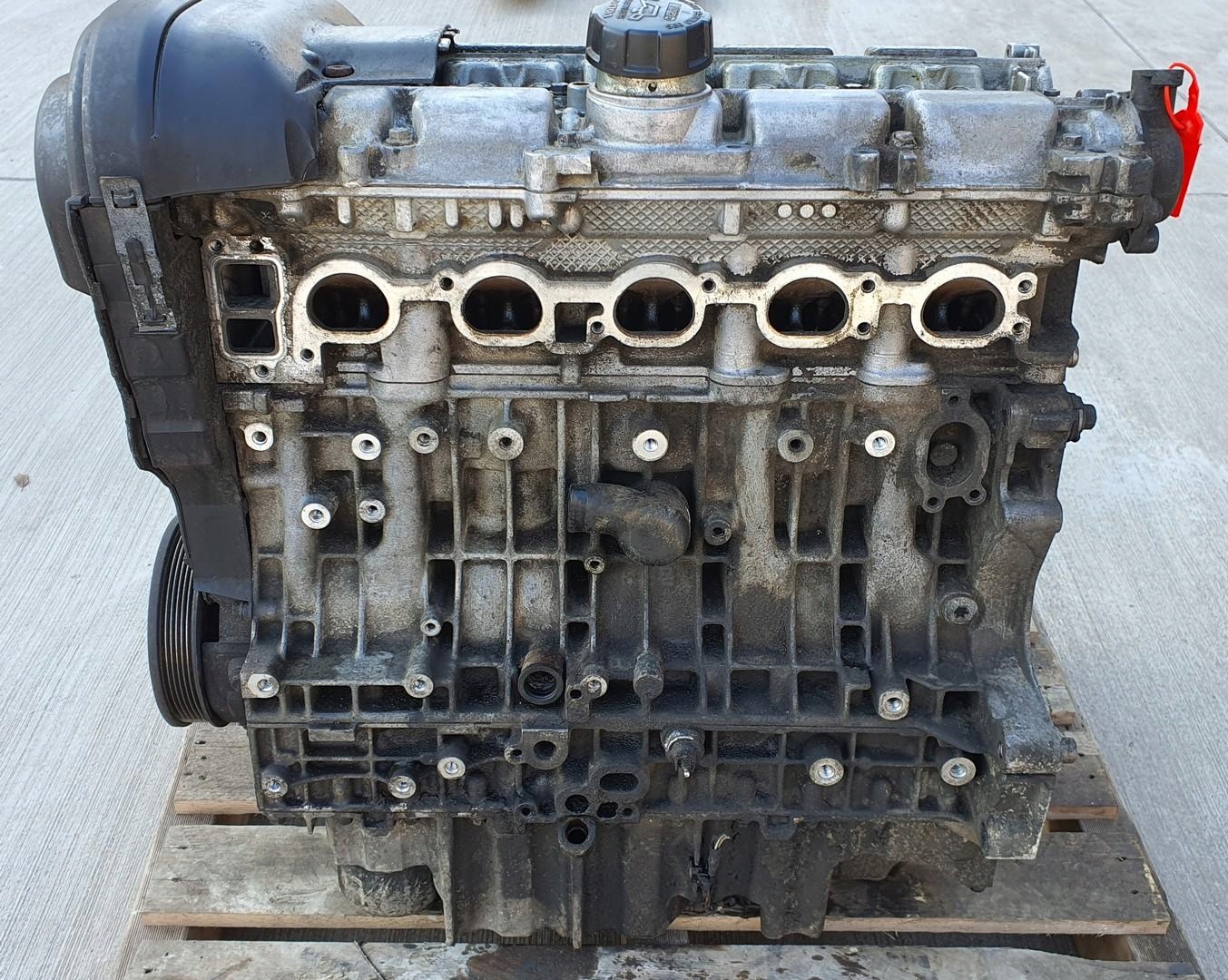 Двигатель B5244S2 volvo V70 II 2.4 b