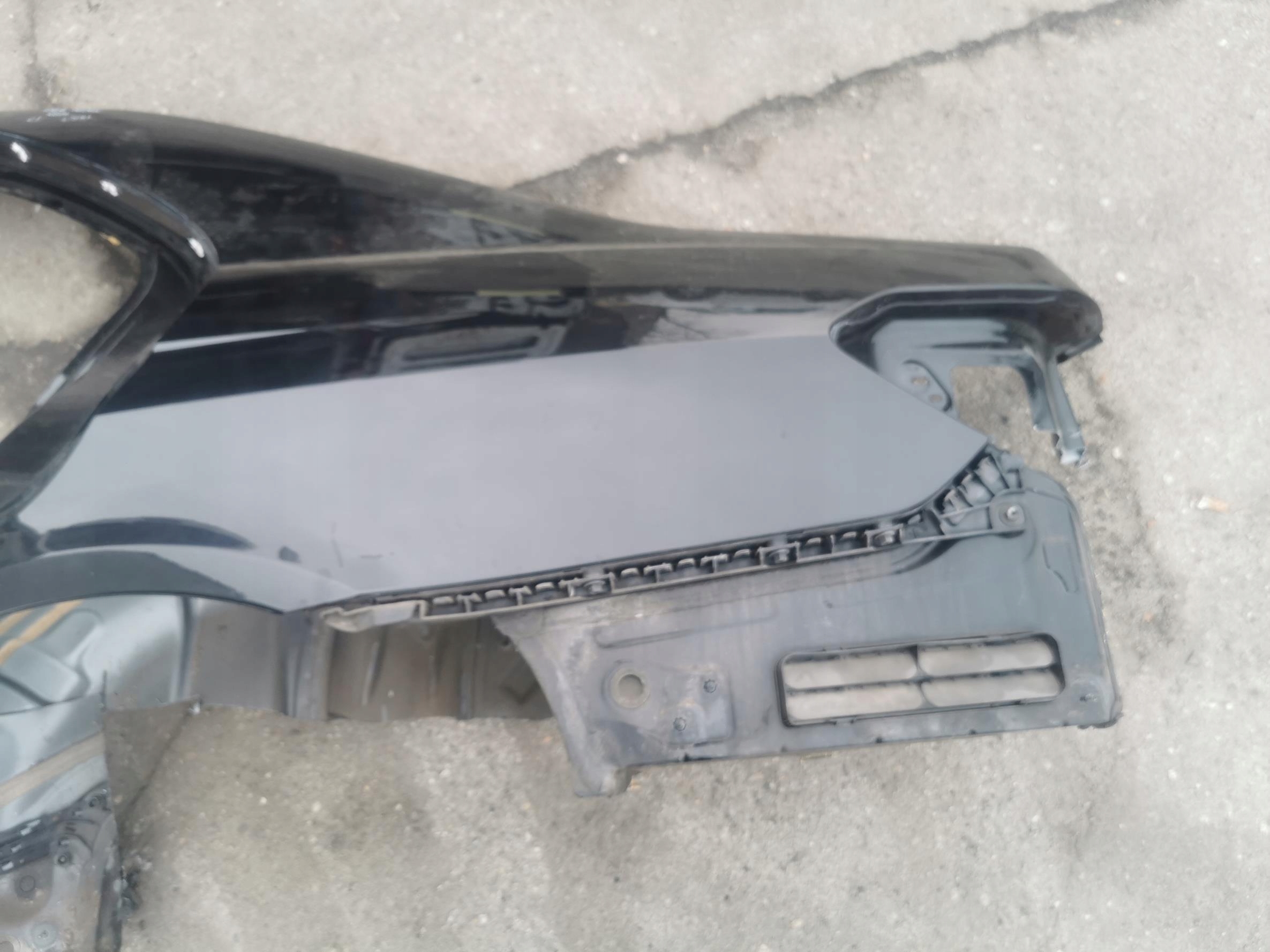 quarter left rear part MERCEDES E-KLASA W212 197 sedan