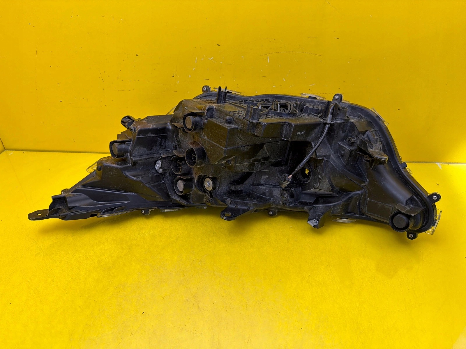light right front Toyota RAV4 V Lift 2022- Full Led
