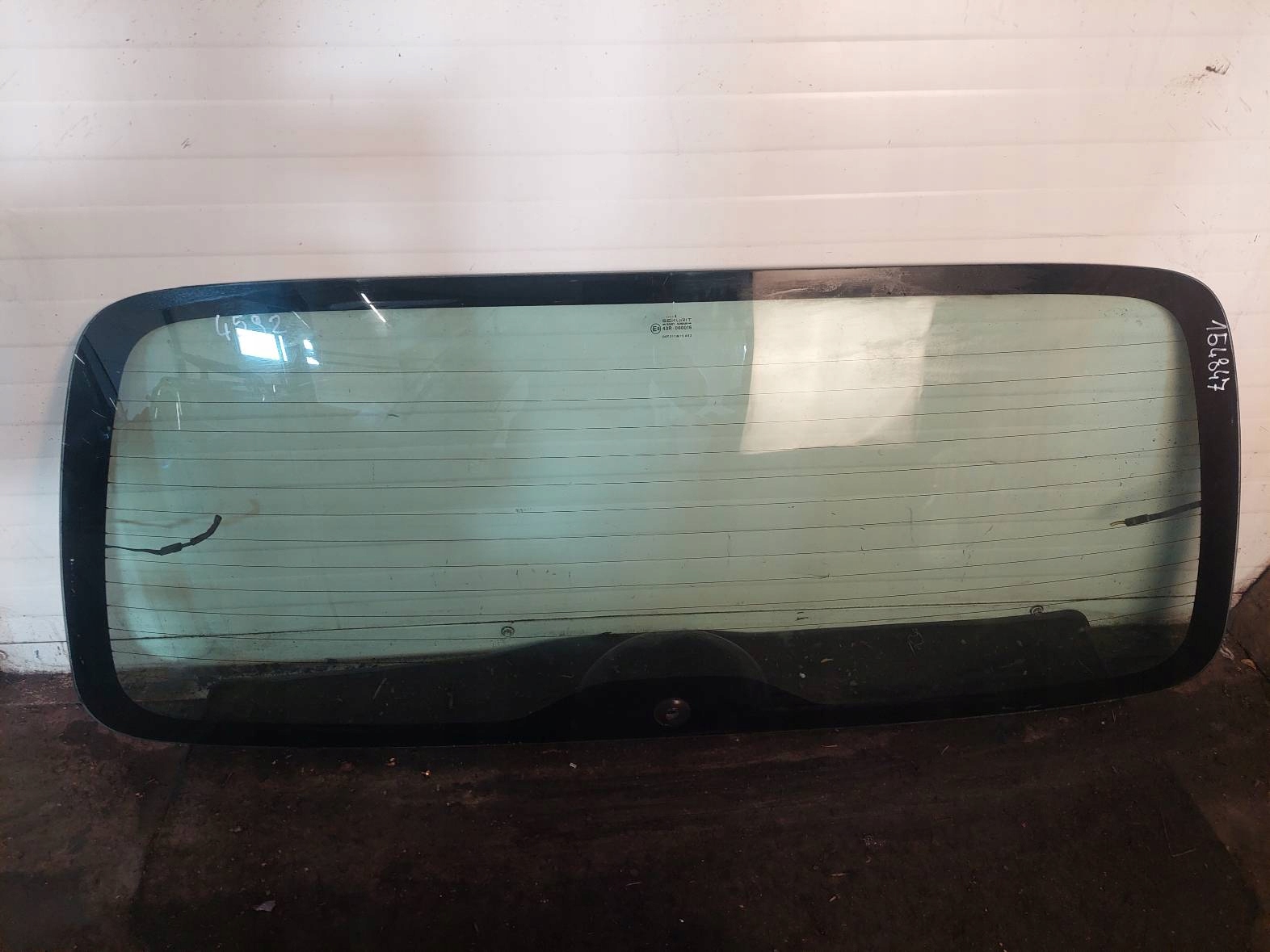 SZYBA TYŁ KLAPY BAGAŻNIKA BERLINGO I FL 2006R