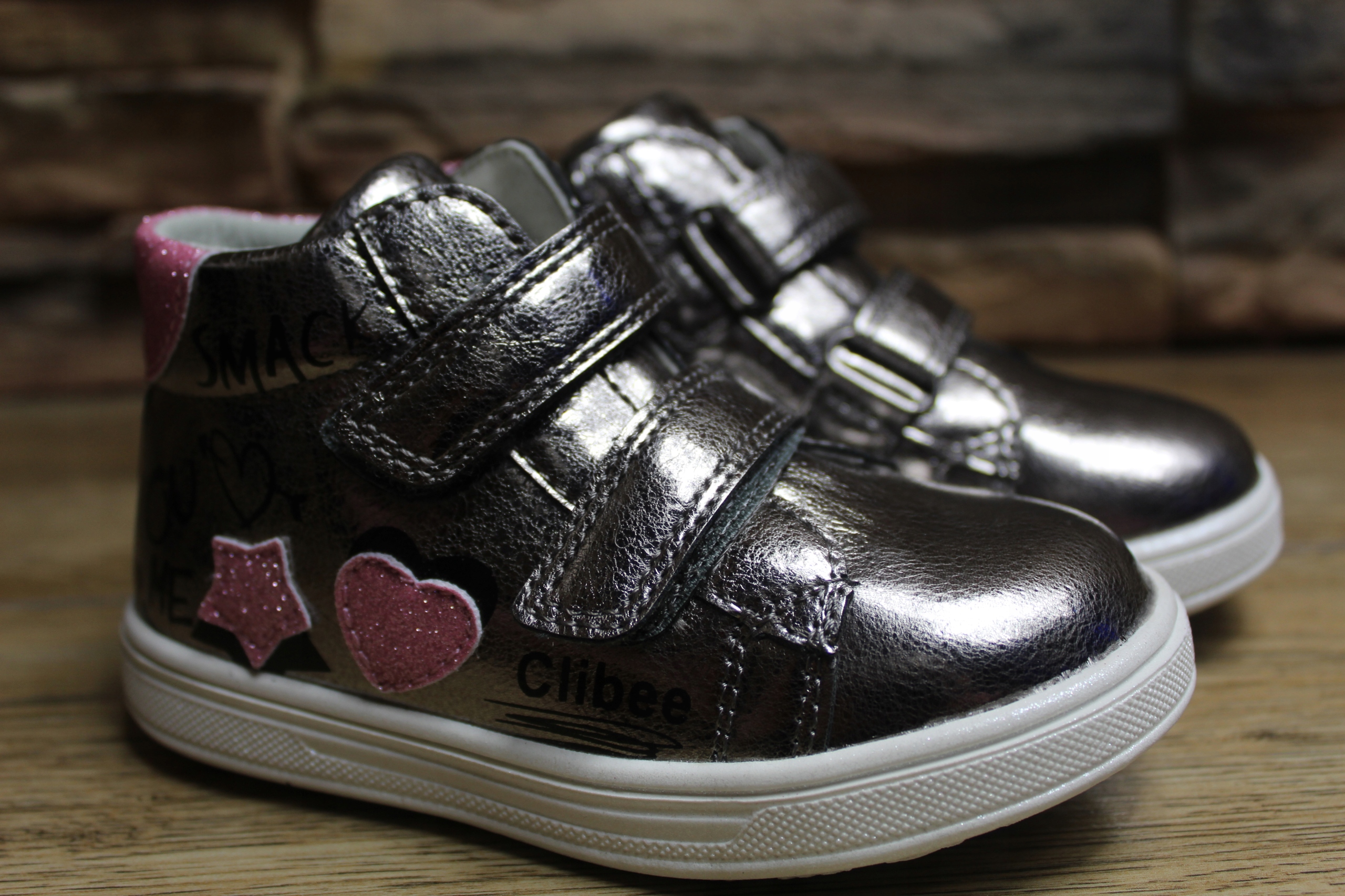 BUTY DZIEWCZĘCE PRZEJŚCIOWE PÓŁBUTY ROZ. 26 Marka Clibee