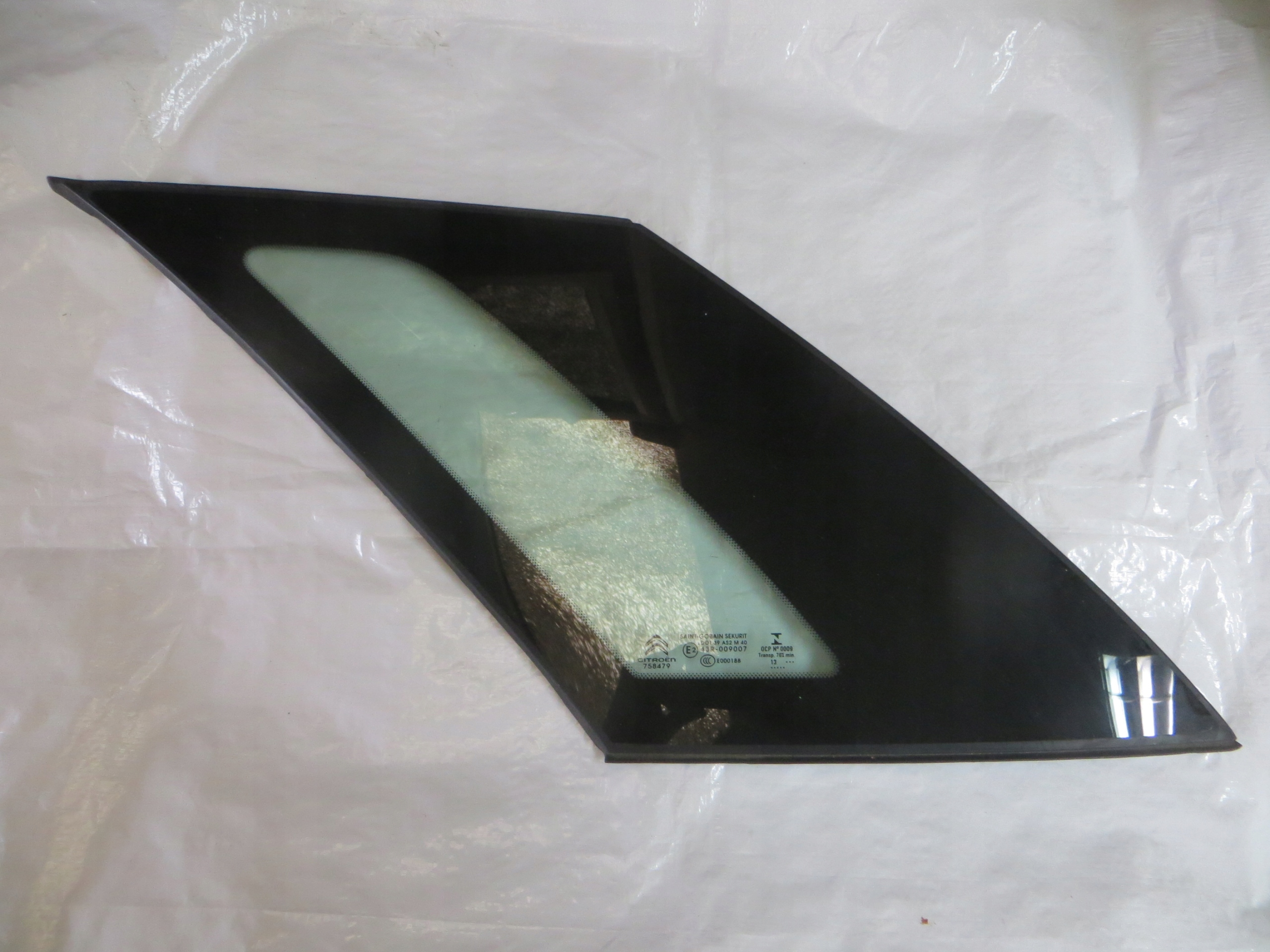 9675848180 - CITROEN C4 Picasso II заднє скло ліве