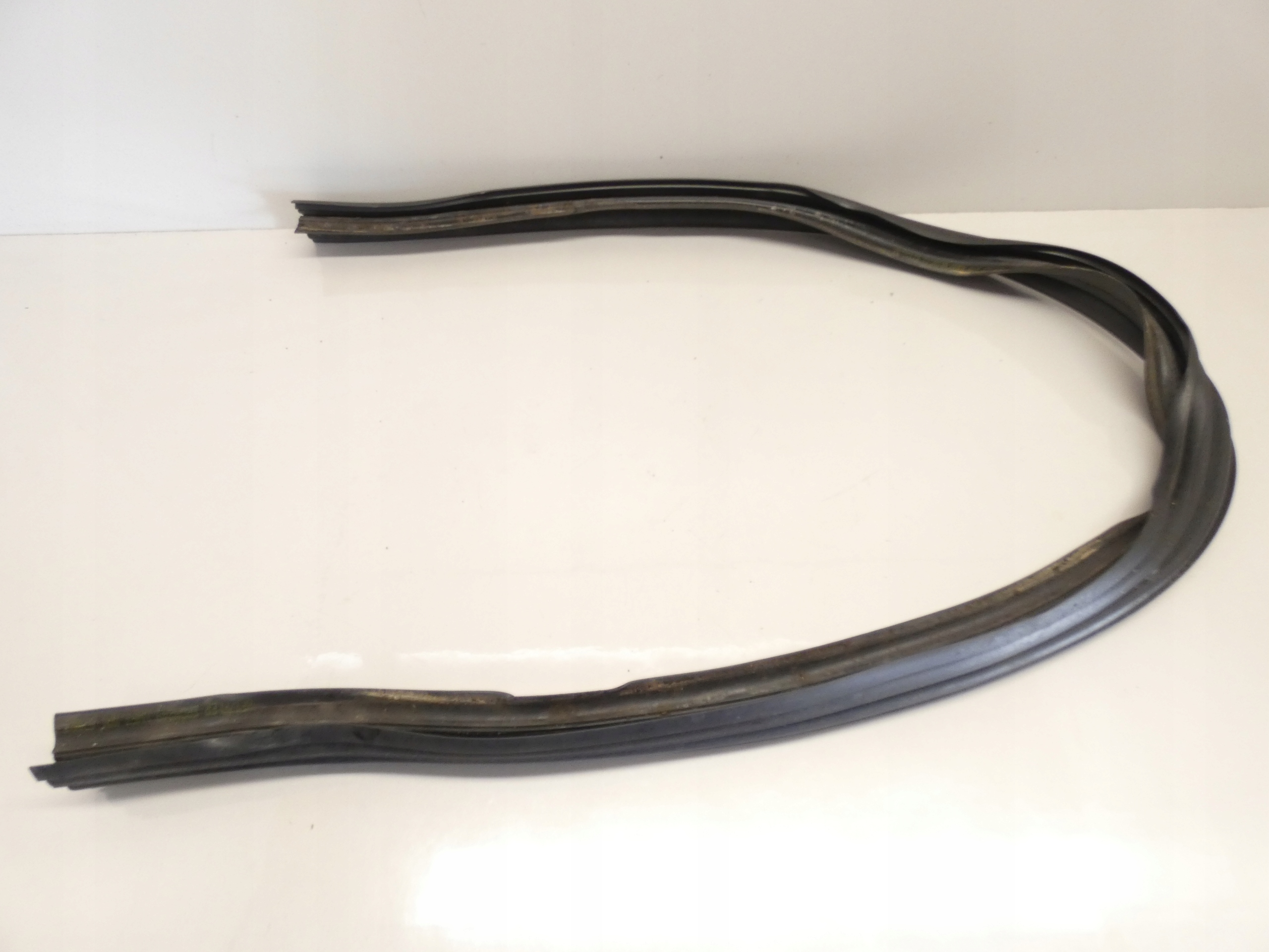 USZCZEKA bonnets under the window FIAT STILO 01-06