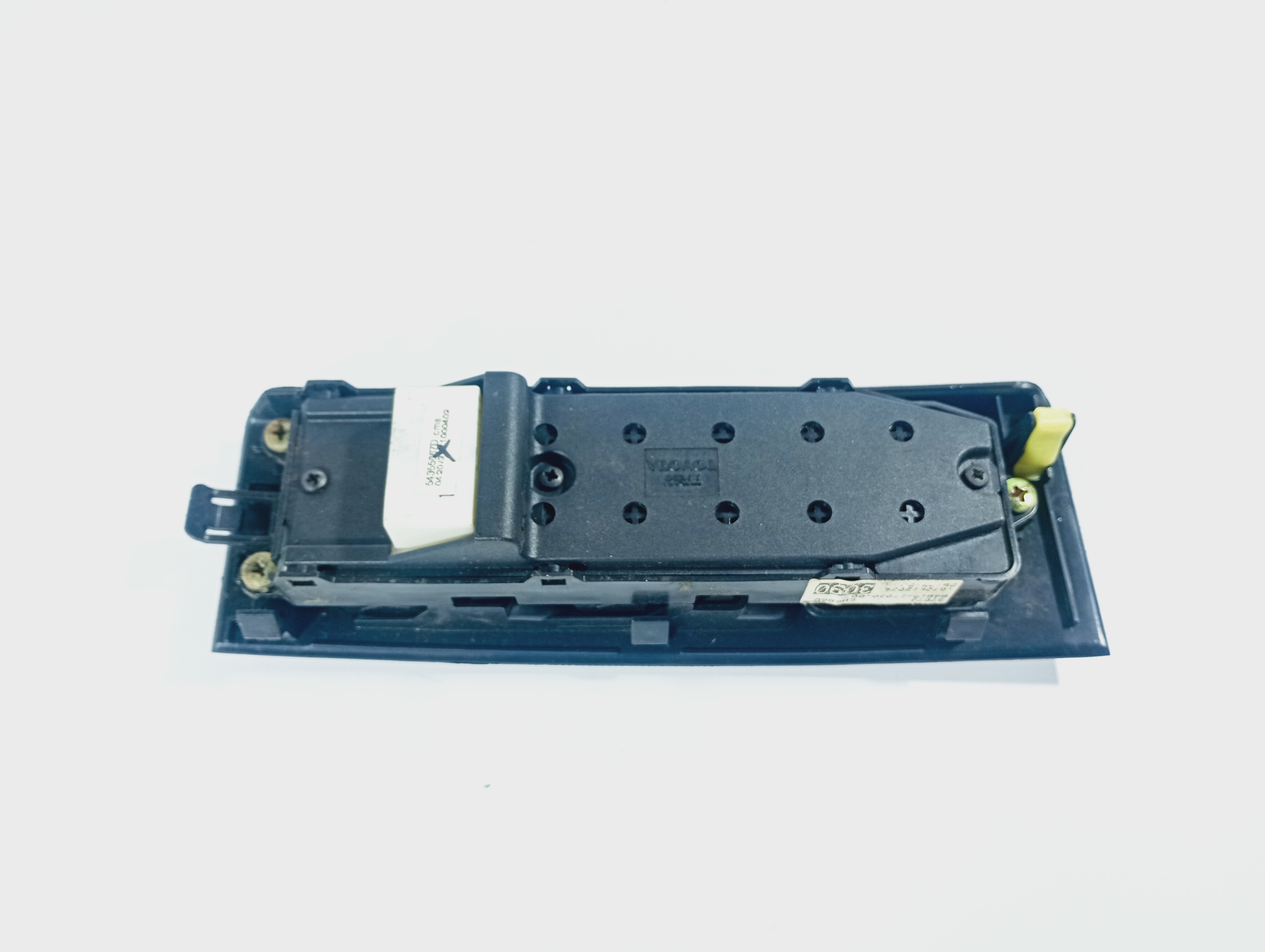 Panel of the window left front OE 848202F030 Toyota Corolla Verso 2 II 04-09