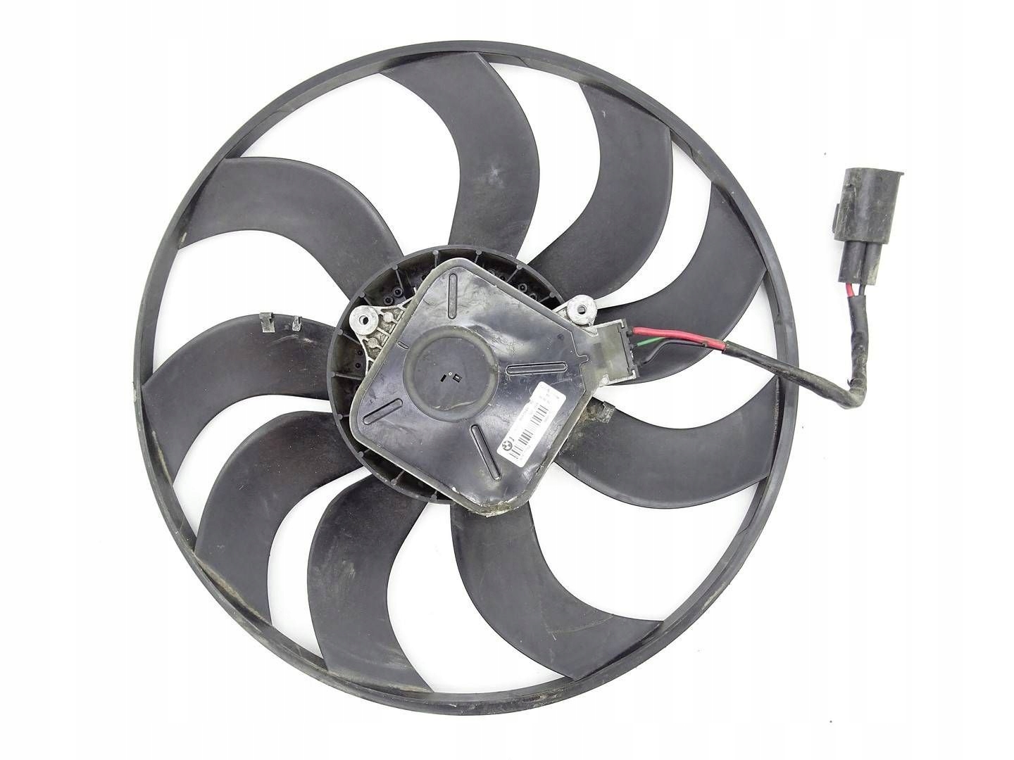 ventilátor chladiče BMW F30 8641946