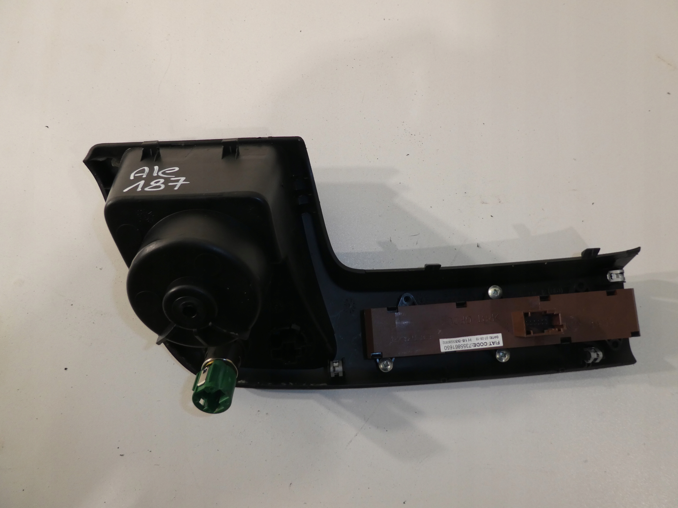 PANEL switch bracket PEUGEOT BOXER 7355861650