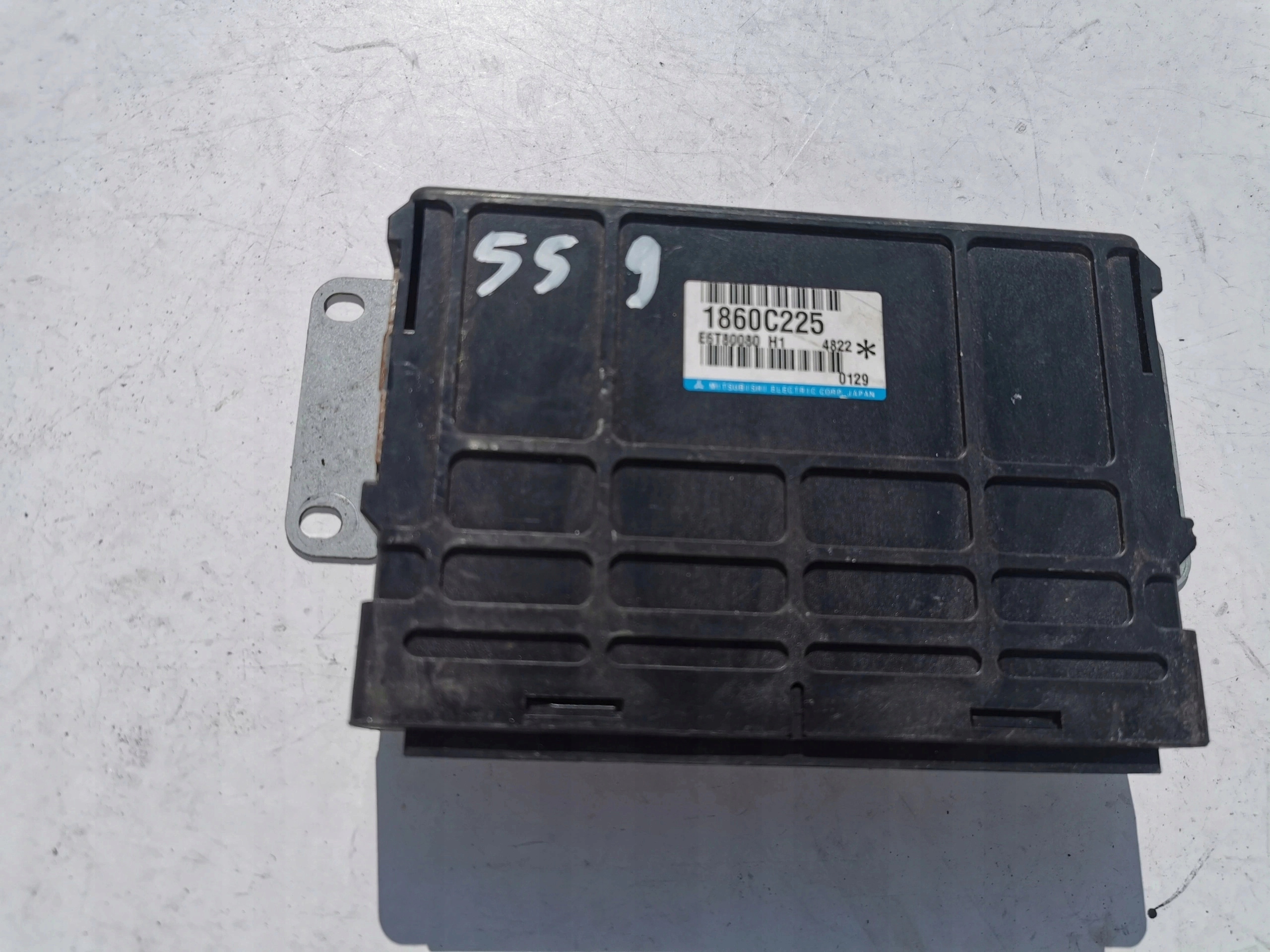MITSUBISHI SPACE STAR 1.0B 1860C225 computer ECU